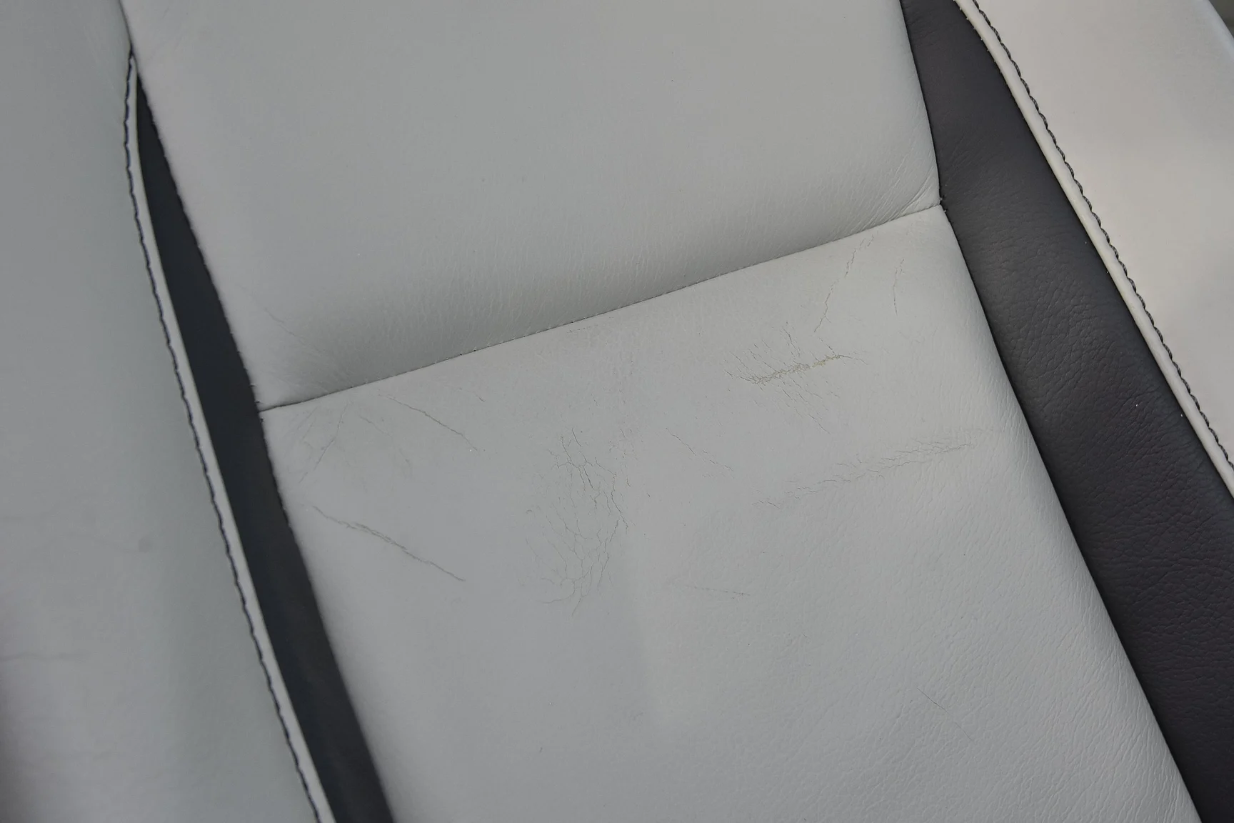 Interior image of 2014 Saab 9-3 Aero Hirsch Edition (41)