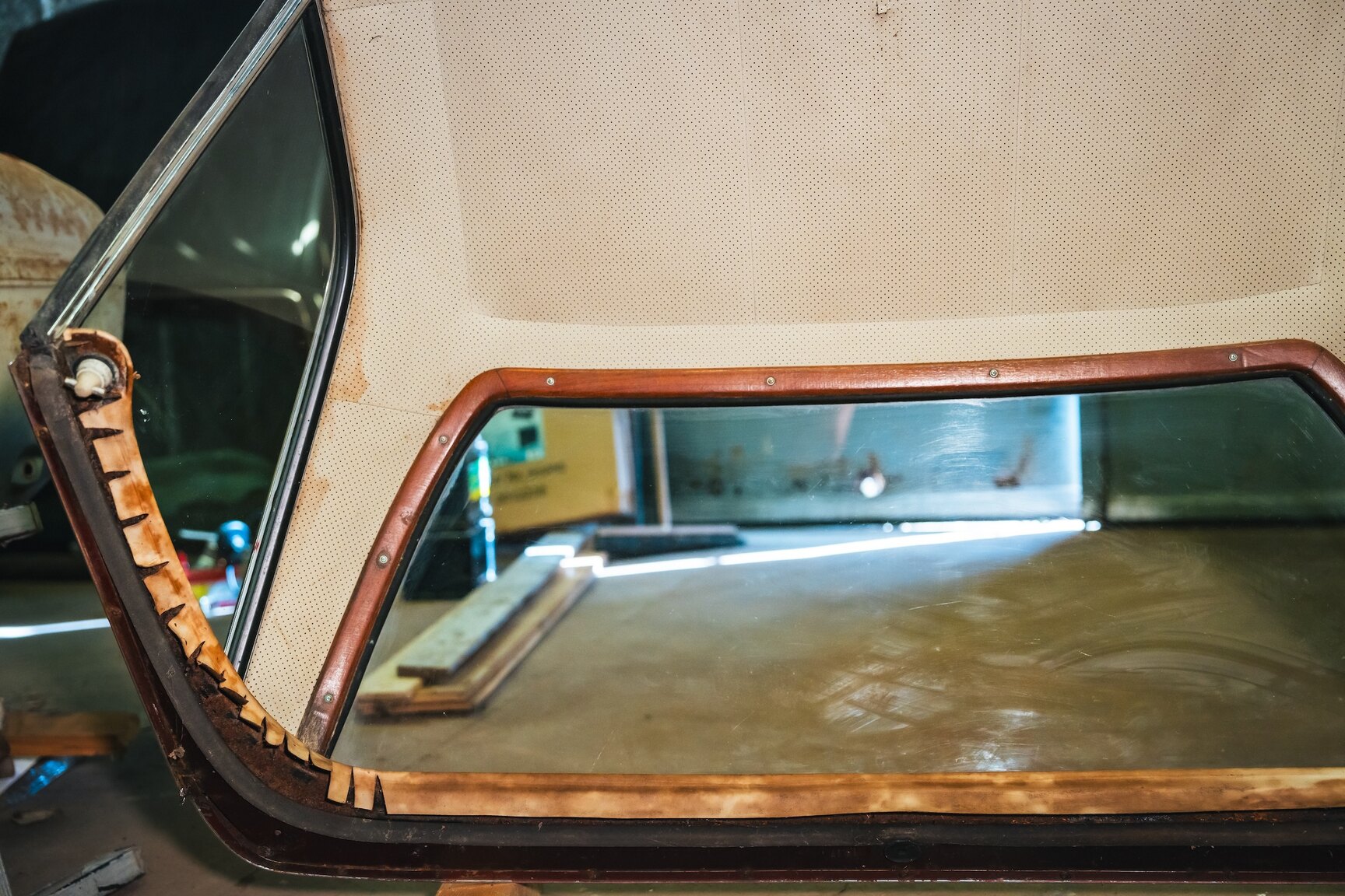 Interiörbild 1966 Mercedes-Benz 230 SL 