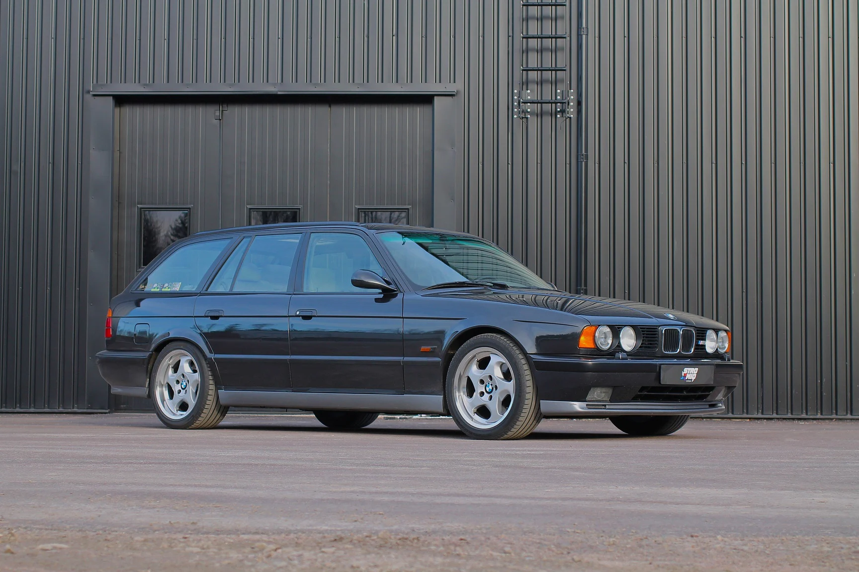 Aussenfoto 1993 BMW E34 M5 Touring  (2)
