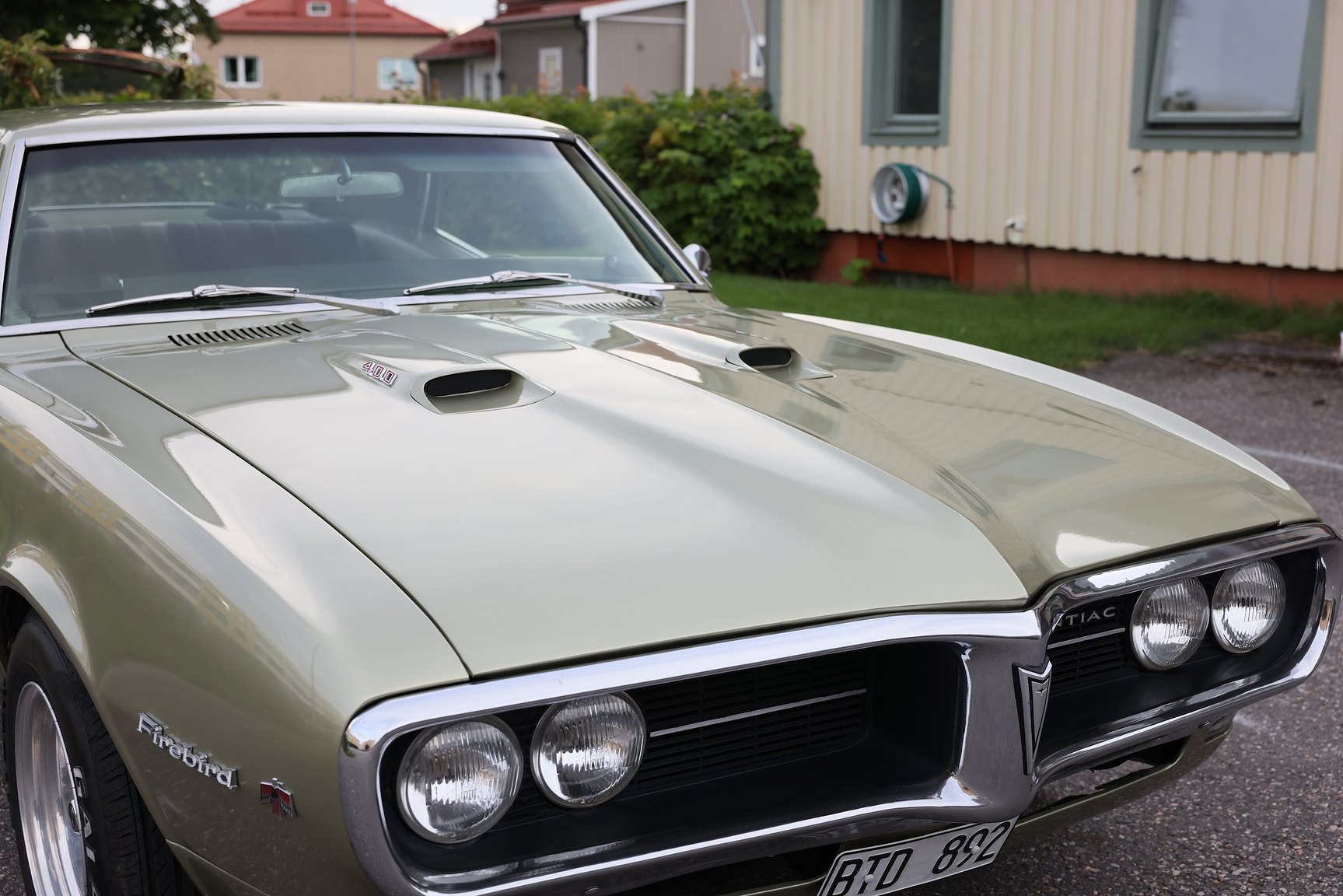 Exterior image of 1968 Pontiac Firebird 400 Ram Air