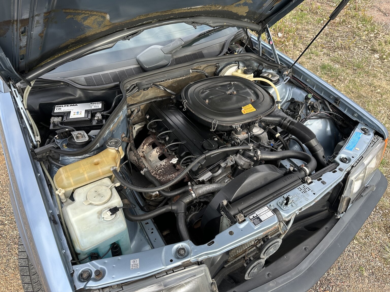 Image of 1988 Mercedes-Benz 190 E mechanics