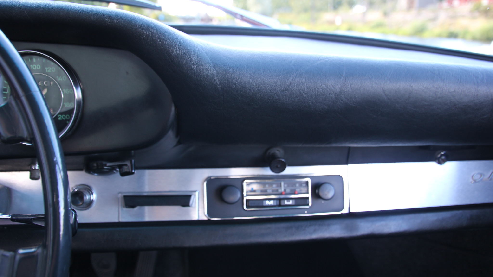 Interior image of 1966 Porsche 912