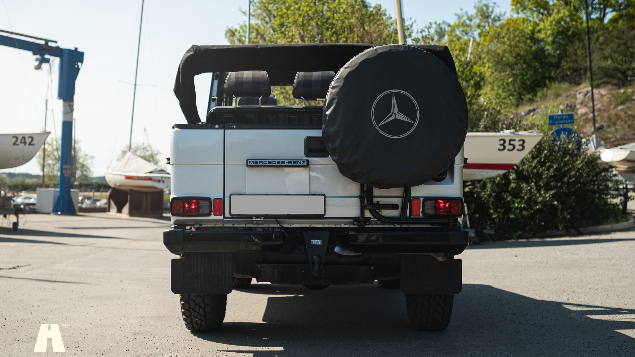 Exterior image of 1985 Mercedes 230GE Cabrio