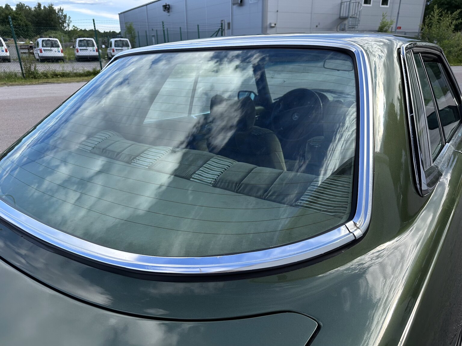 Exteriörbild på 1974 Mercedes Benz 450 SLC