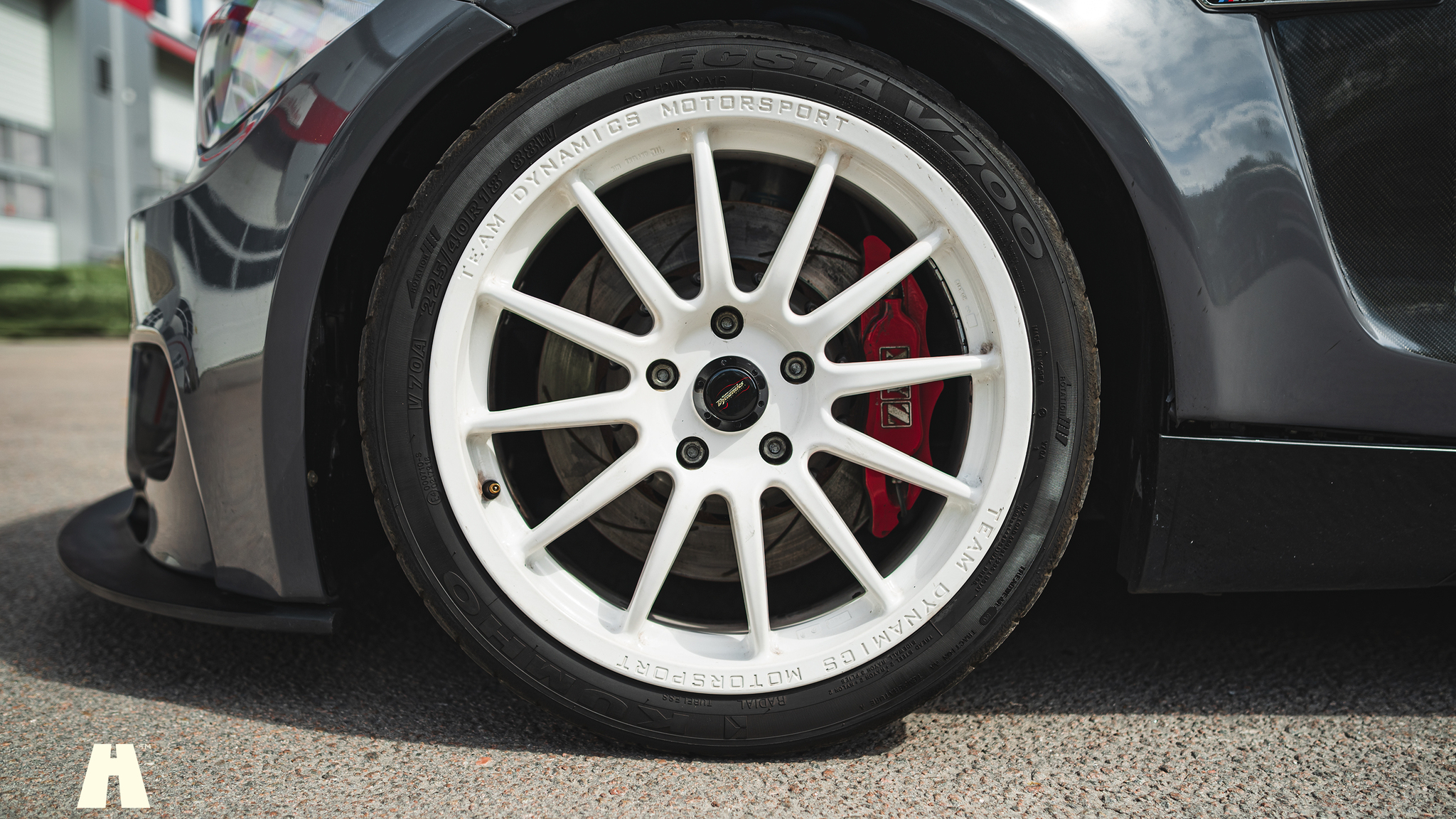 Exterior image of 2006 BMW 130 Trackday