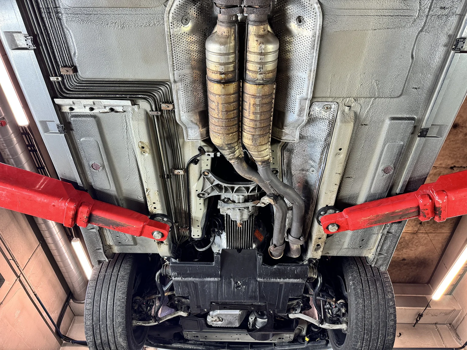 1993 BMW E34 M5 Touring  (43), Mekanik