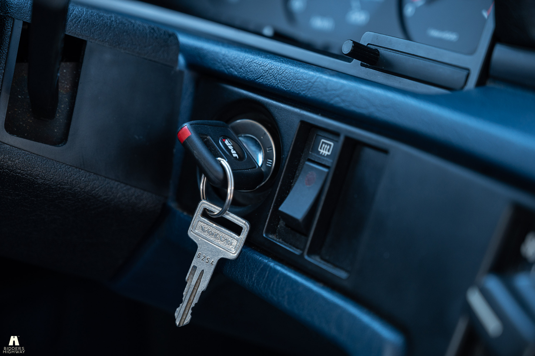 Interior image of 1988 Volvo 740 GL (49)