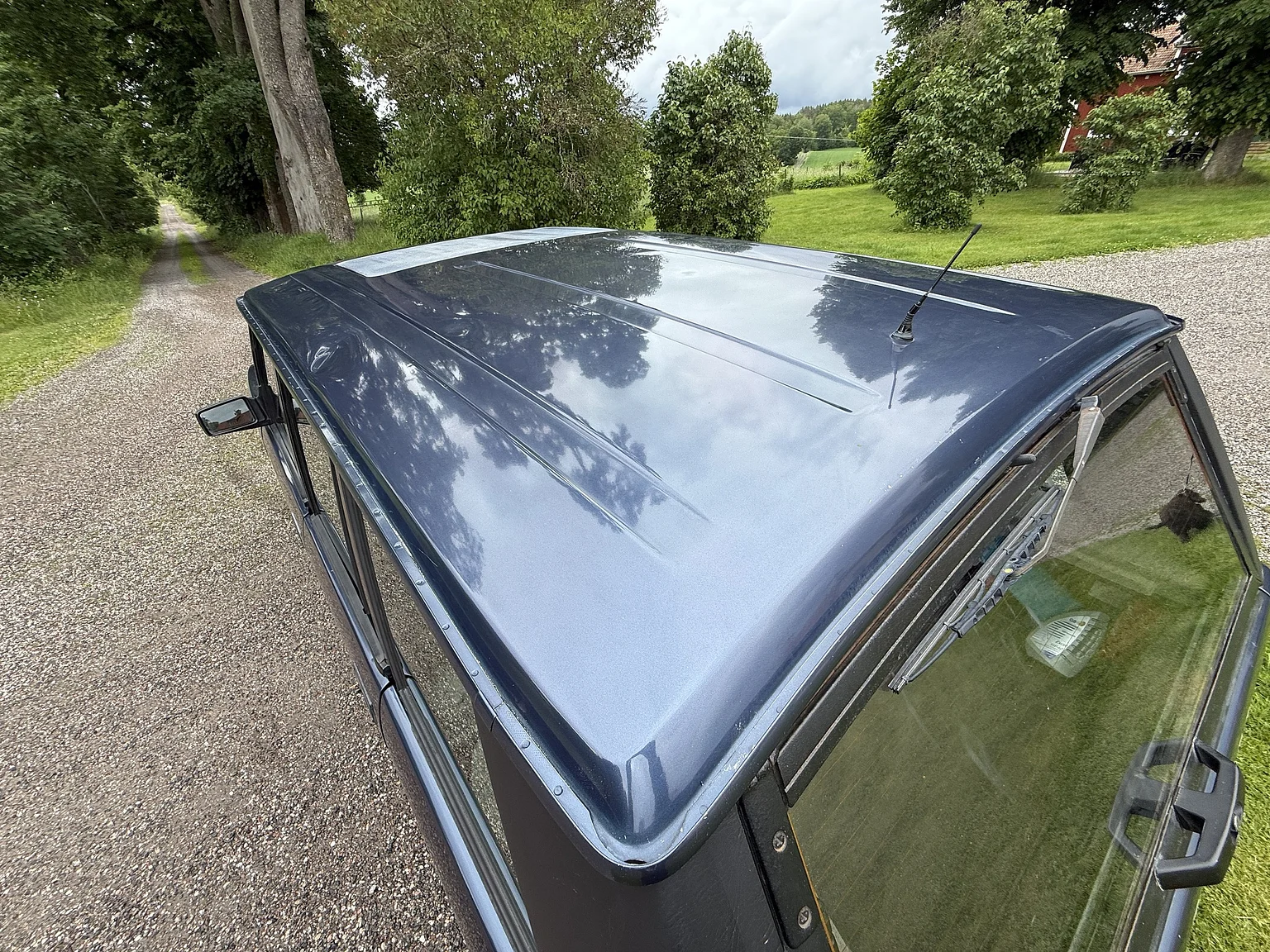 Exterior image of 1990 Range Rover Vogue SE 3.9 (64)