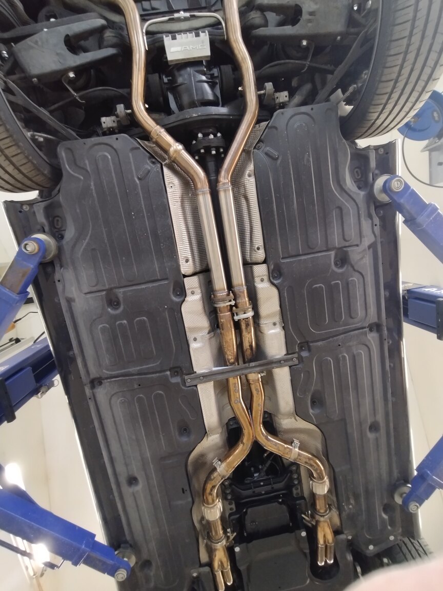 Image of 2003 Mercedes-Benz E55 AMG mechanics
