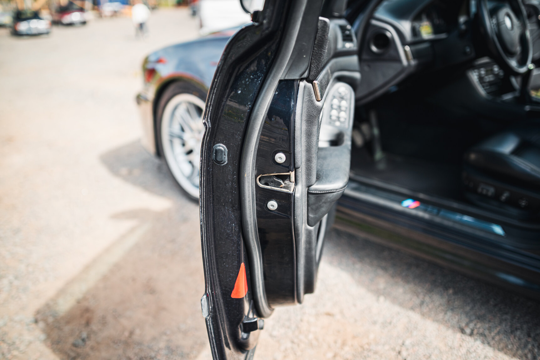 Interior image of 2000 BMW M5 E39