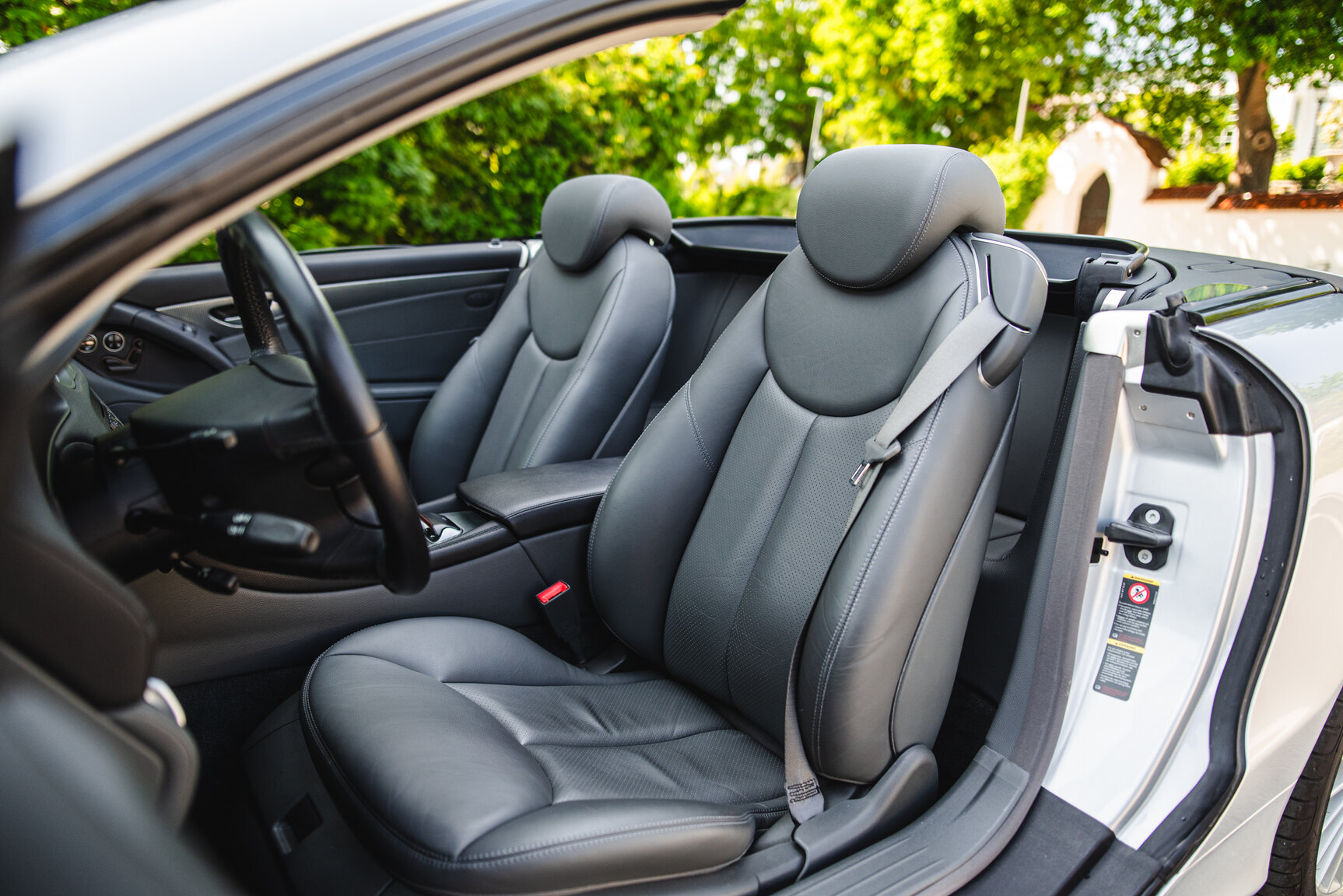 Interiörbild 2006 Mercedes-Benz SL 350