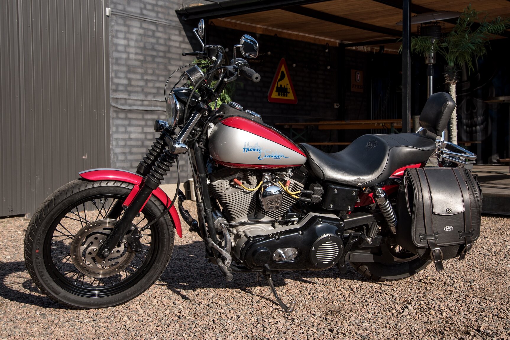 Exteriörbild på 2003 Harley Davidson Dyna Super Glide