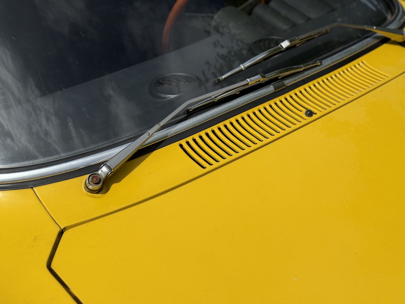 Exterior image of 1974 Alfa Romeo GT 1600 Junior