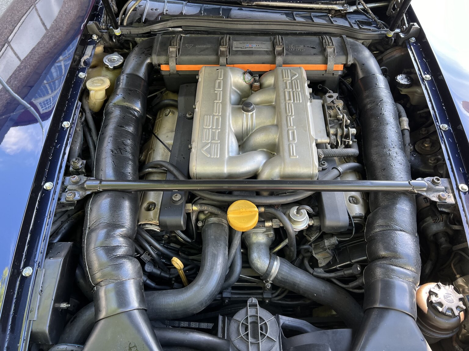 Image of 1993 Porsche 928 GTS mechanics