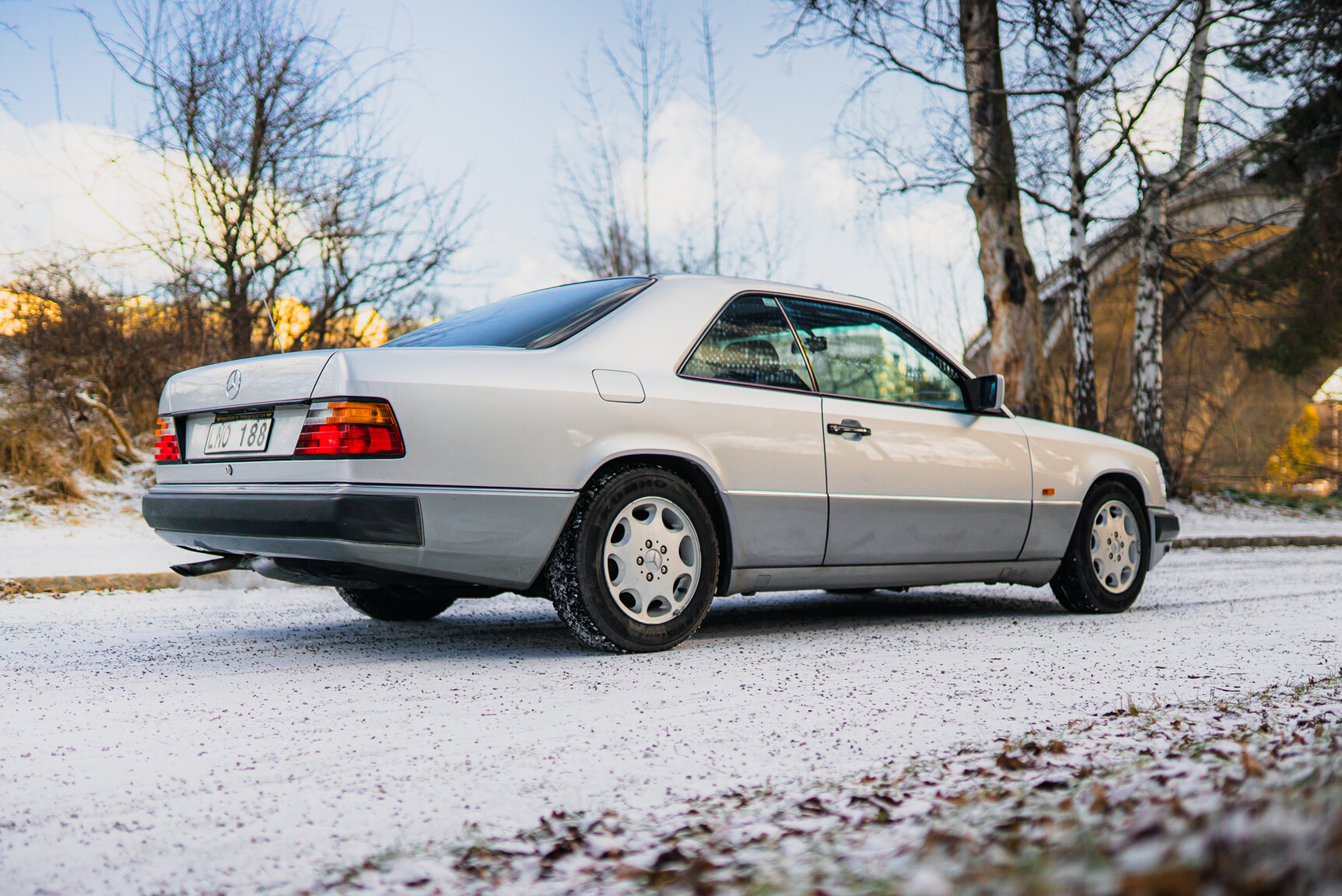 Exteriörbild på 1992 Mercedes-Benz 300CE-24V