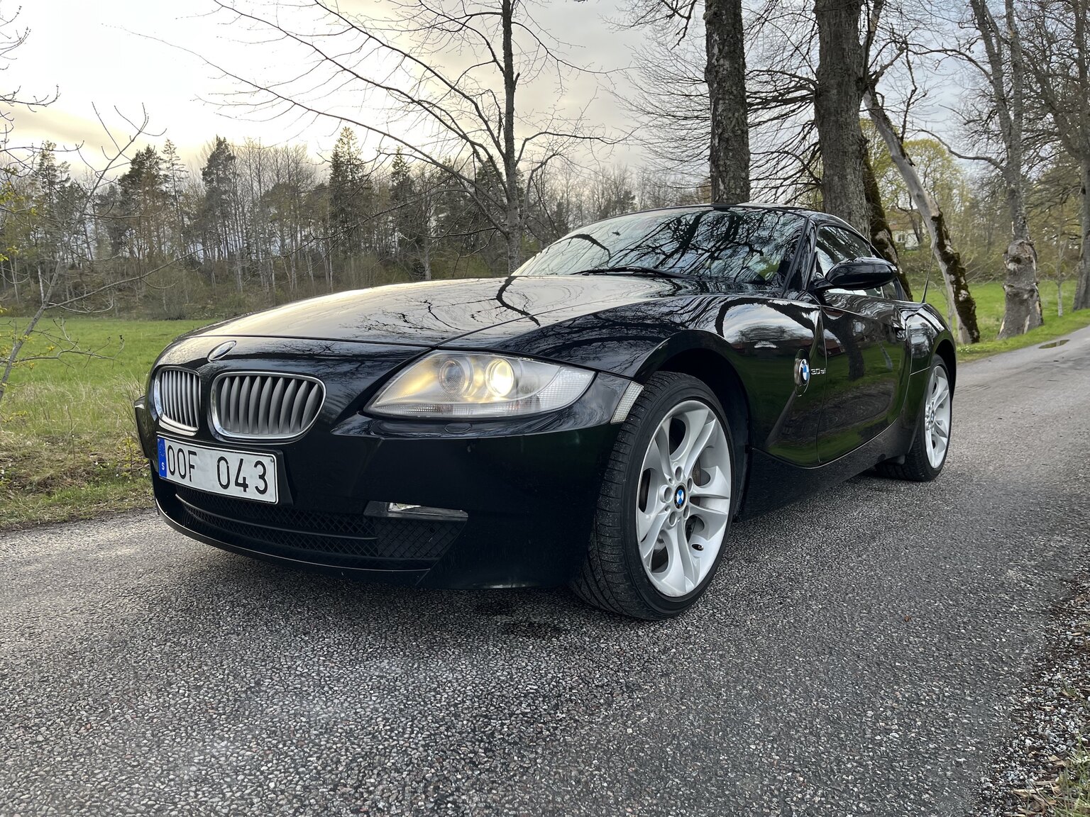 Exterior image of 2007 BMW Z4 3.0Si Coupé