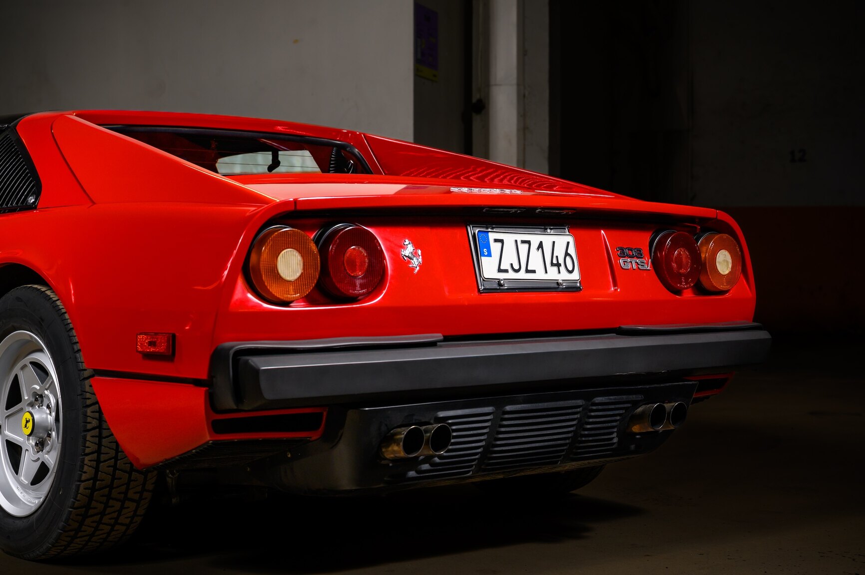 Exteriörbild på 1982 Ferrari 308 GTSI