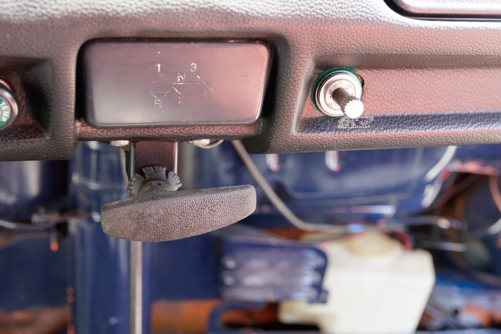 Interior image of 1973 Volkswagen Typ 2 Transporter T2 (36)