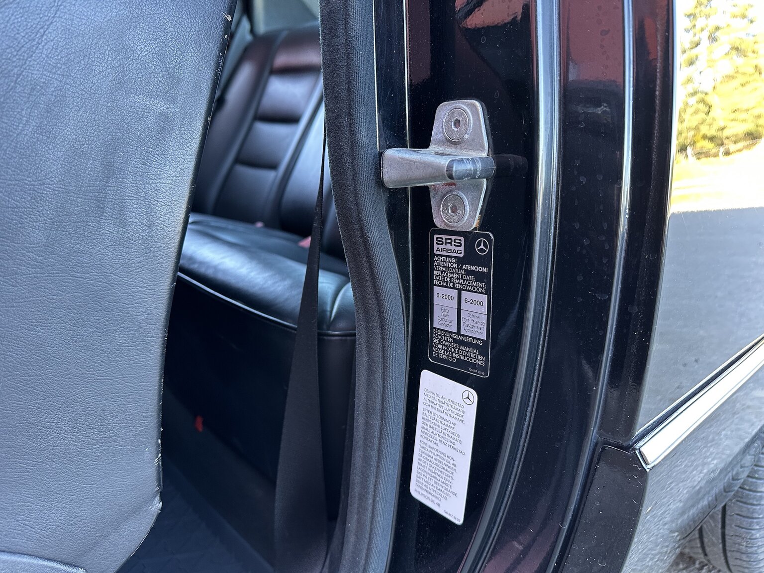 Innenraumfoto von 1990 Mercedes-Benz 300 CE 24V (6)