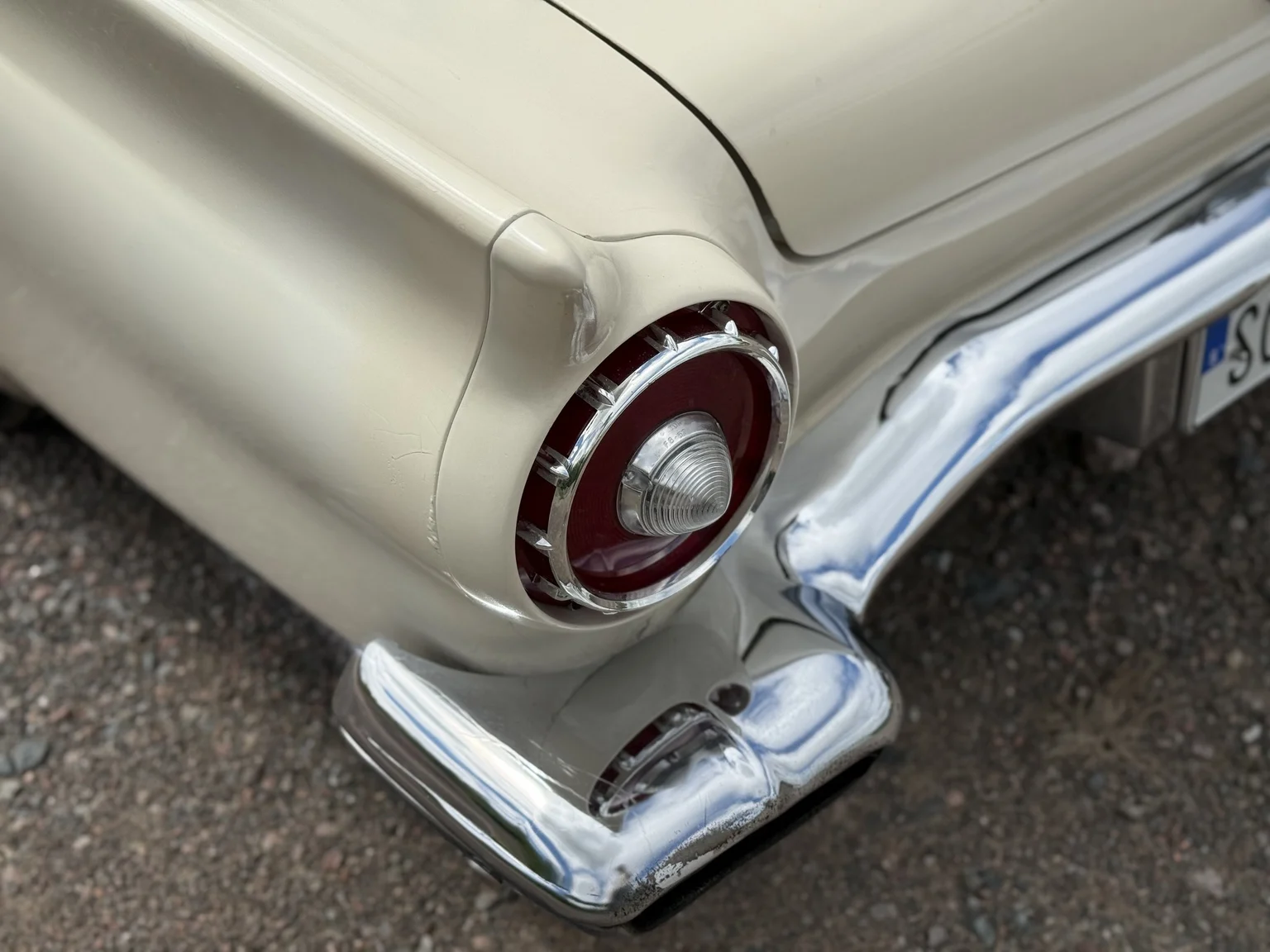 Exterior image of 1957 Ford Thunderbird (33)