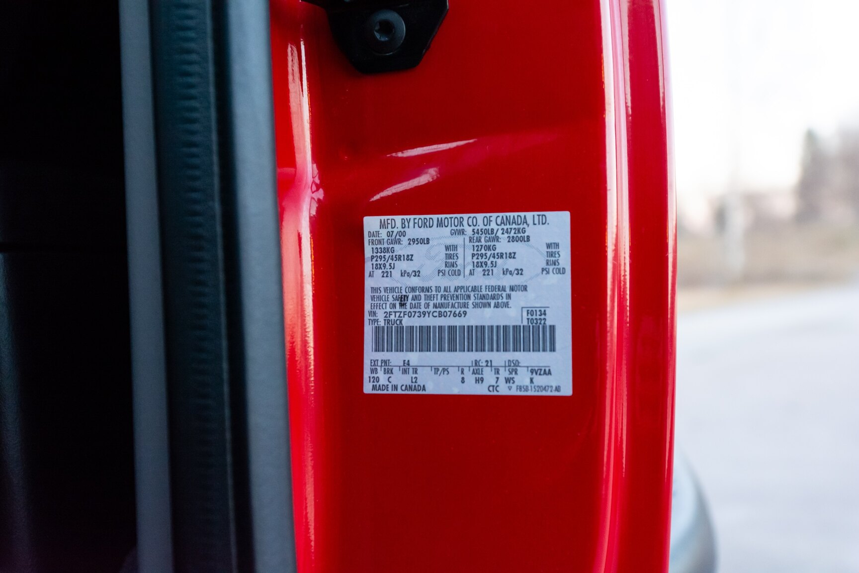 Interior image of 2000 FORD F-150 SVT Lightning