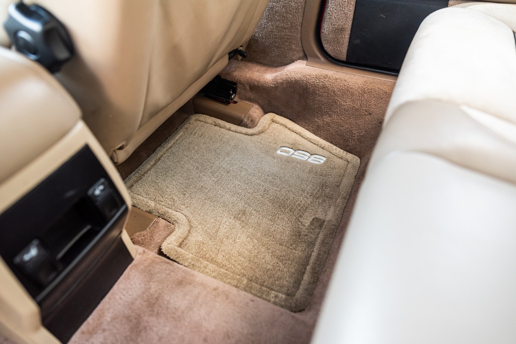 Interior image of 1996 Volvo 850 R