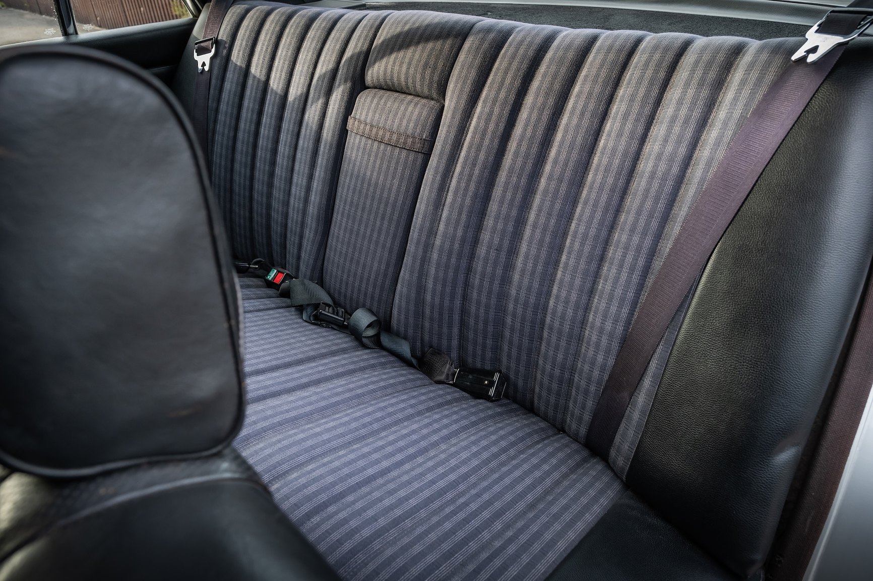Innenraumfoto von 1975 Mercedes-Benz 280 SE 