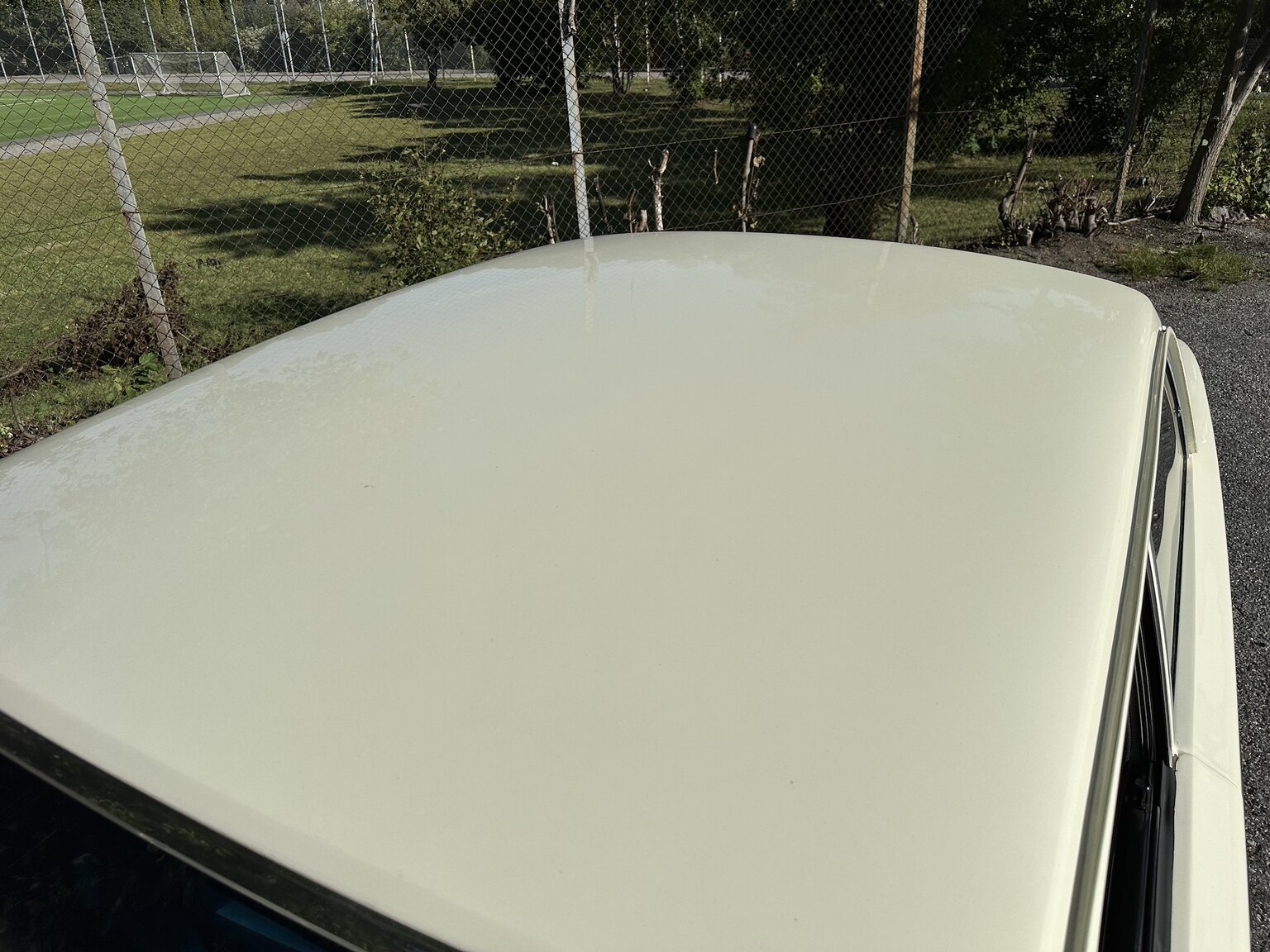 Exterior image of 1973 Volvo 142