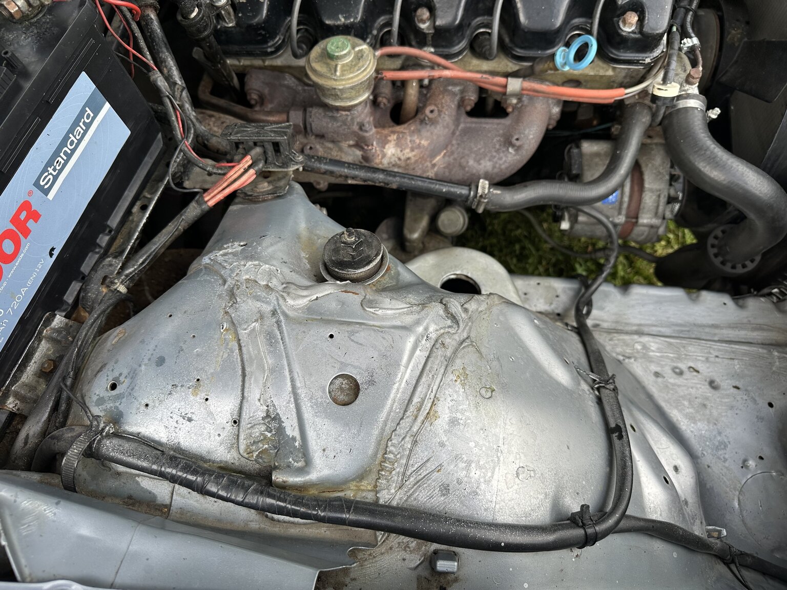 Image of 1984 Mercedes-Benz 230 CE mechanics