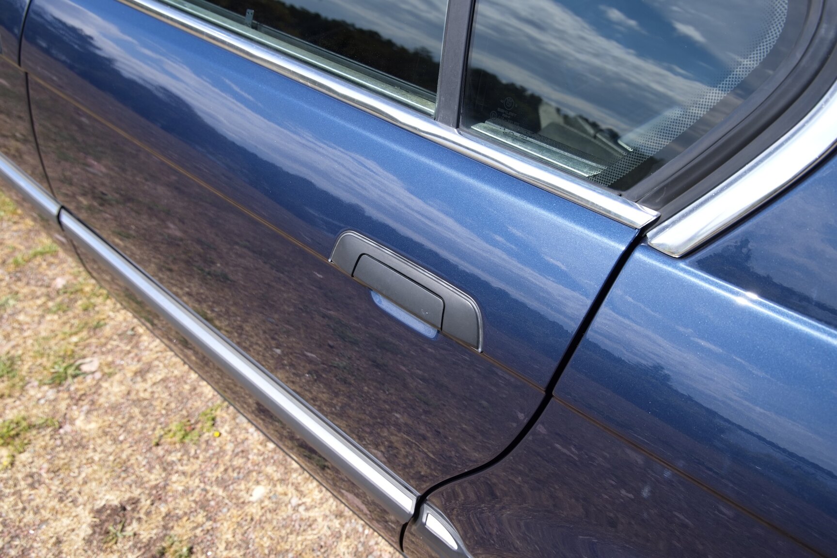 Exteriörbild på 1990 BMW 750 IAL Highline