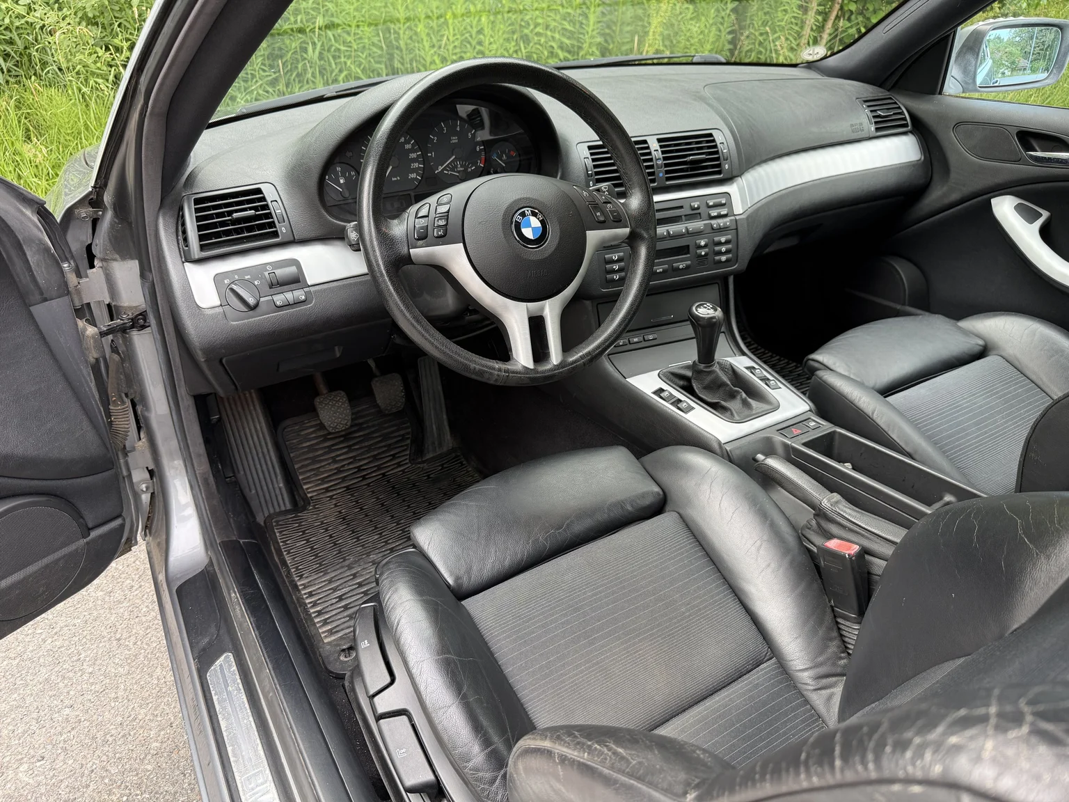Interiörbild 2005 BMW 320Ci (1)