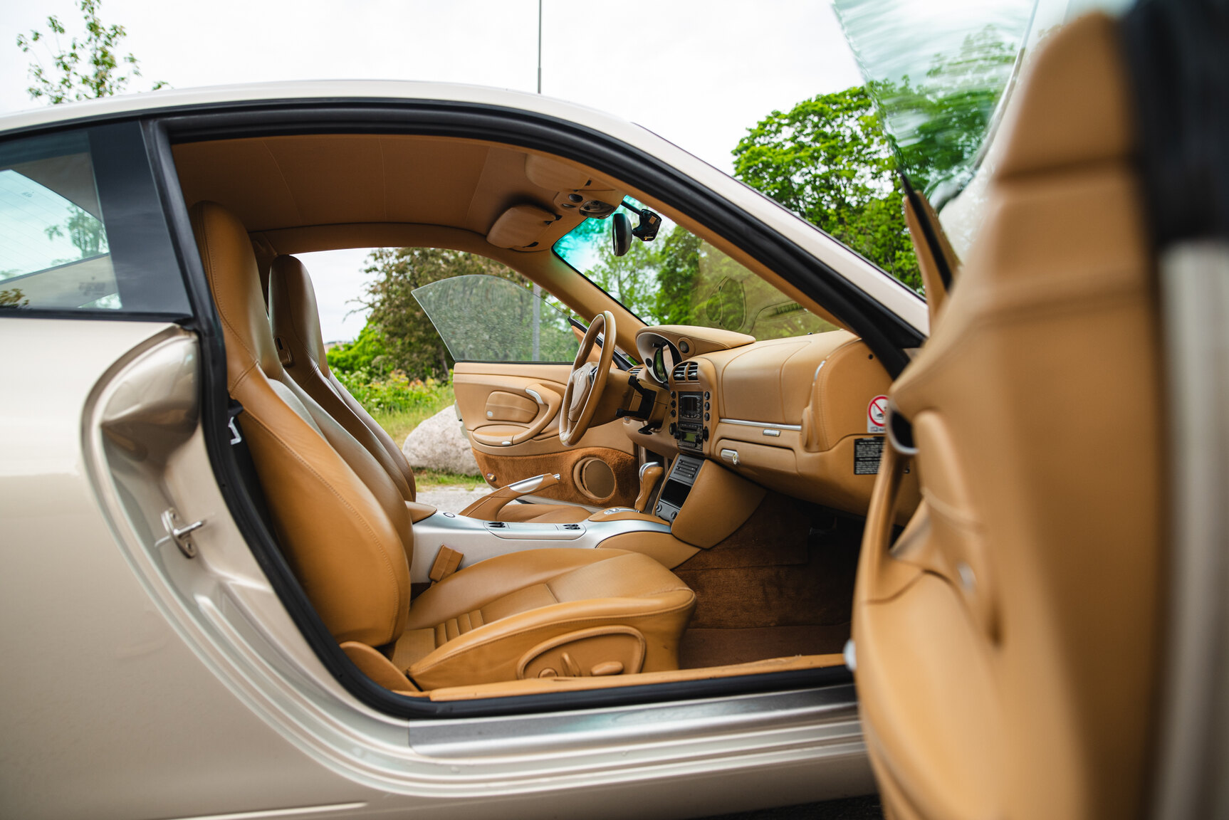 Interior image of 2004 Porsche 911 Carrera 4