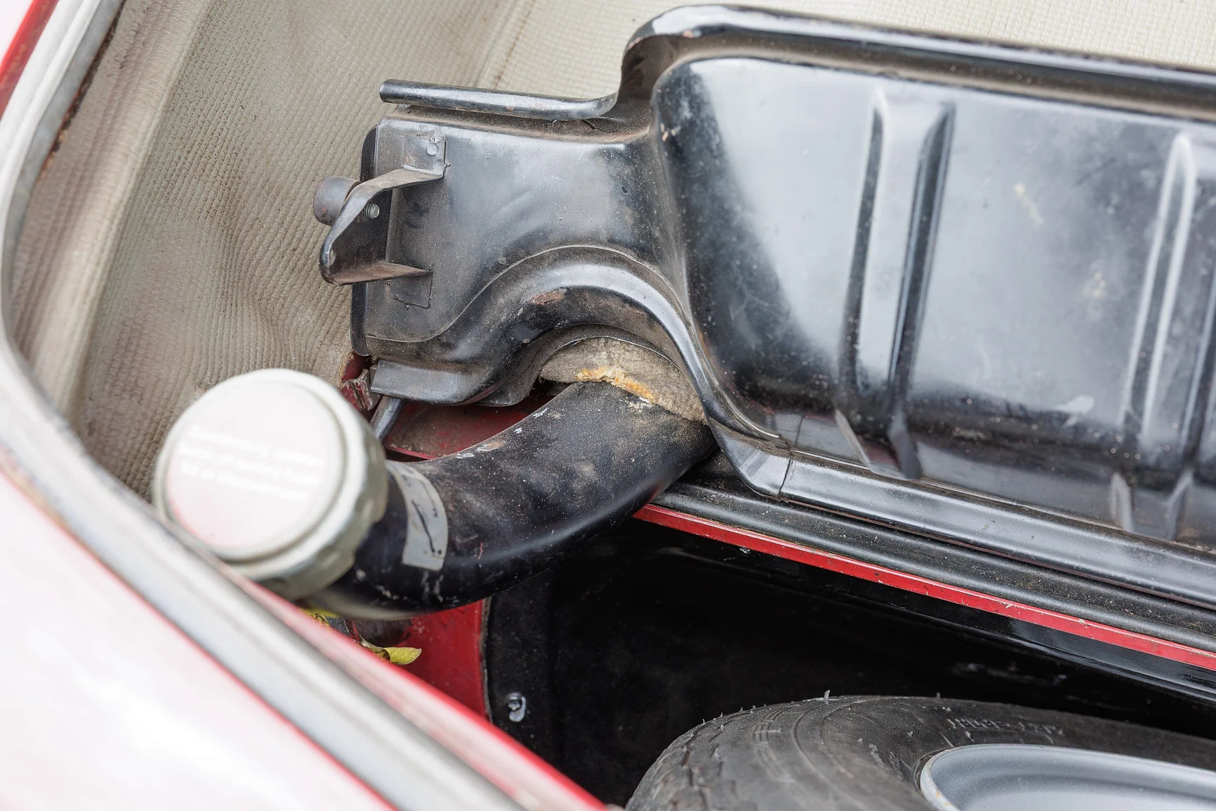 Image of 1968 Volkswagen Typ 34 1600 L Karmann-Ghia mechanics (11)