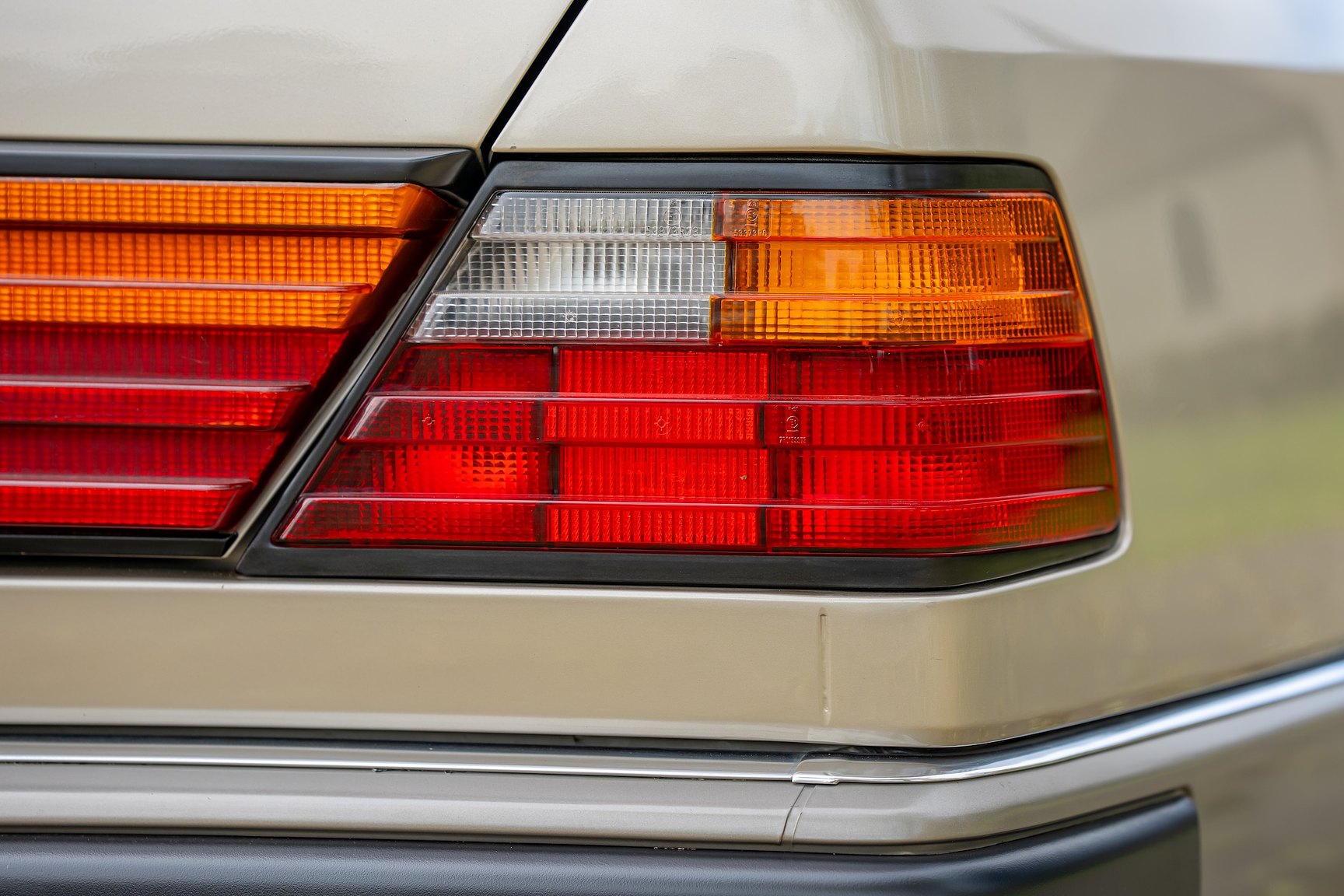 Exteriörbild på 1992 Mercedes-Benz 300 CE-24