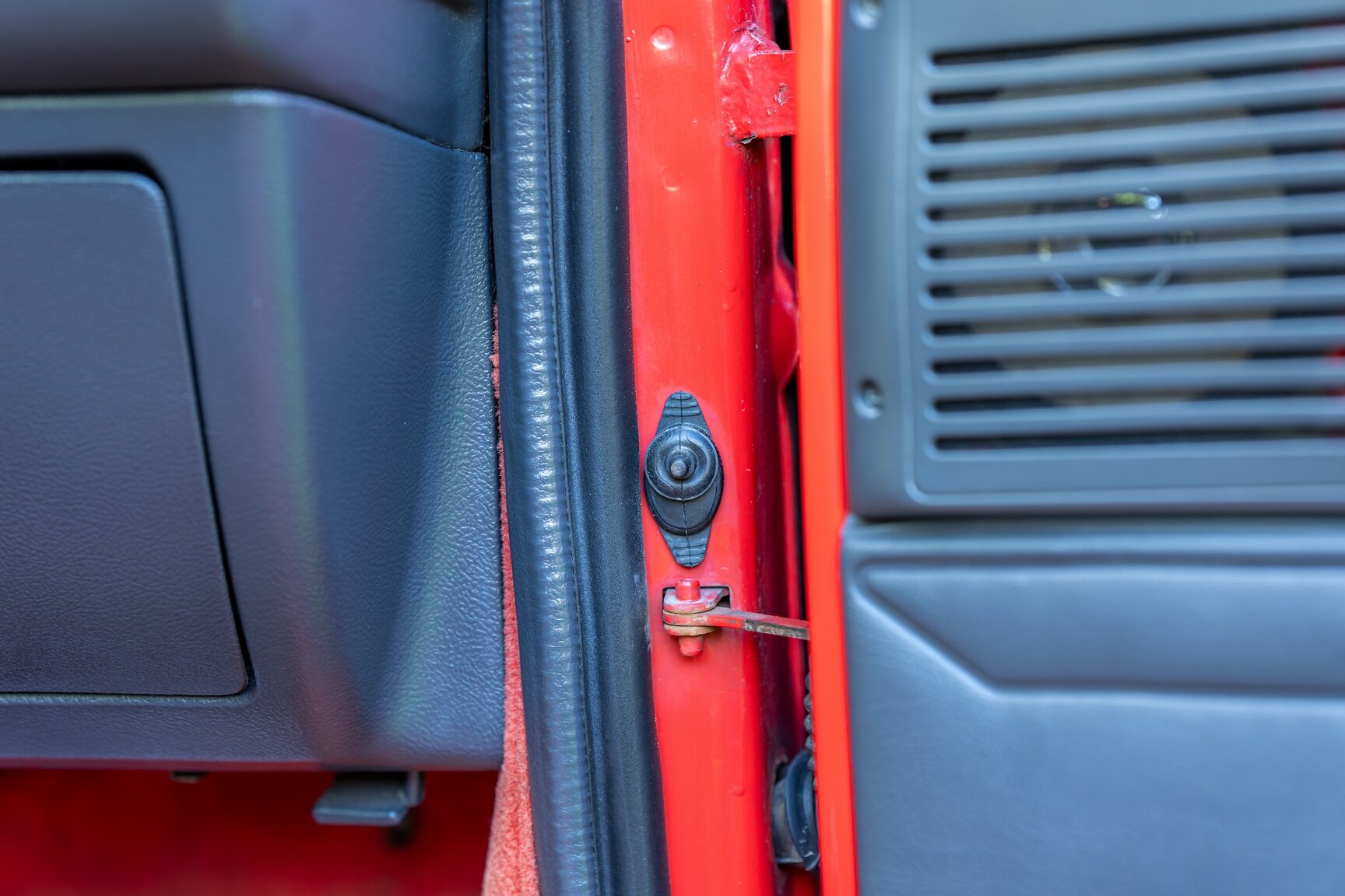 Innenraumfoto von 1987 Peugeot 205 CTI 1.6