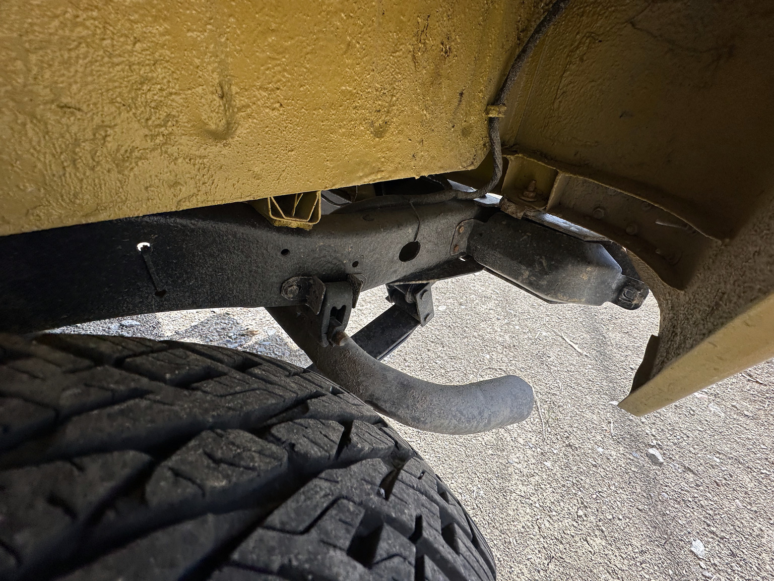 Image of 1976 Toyota Land Cruiser BJ40 mechanics