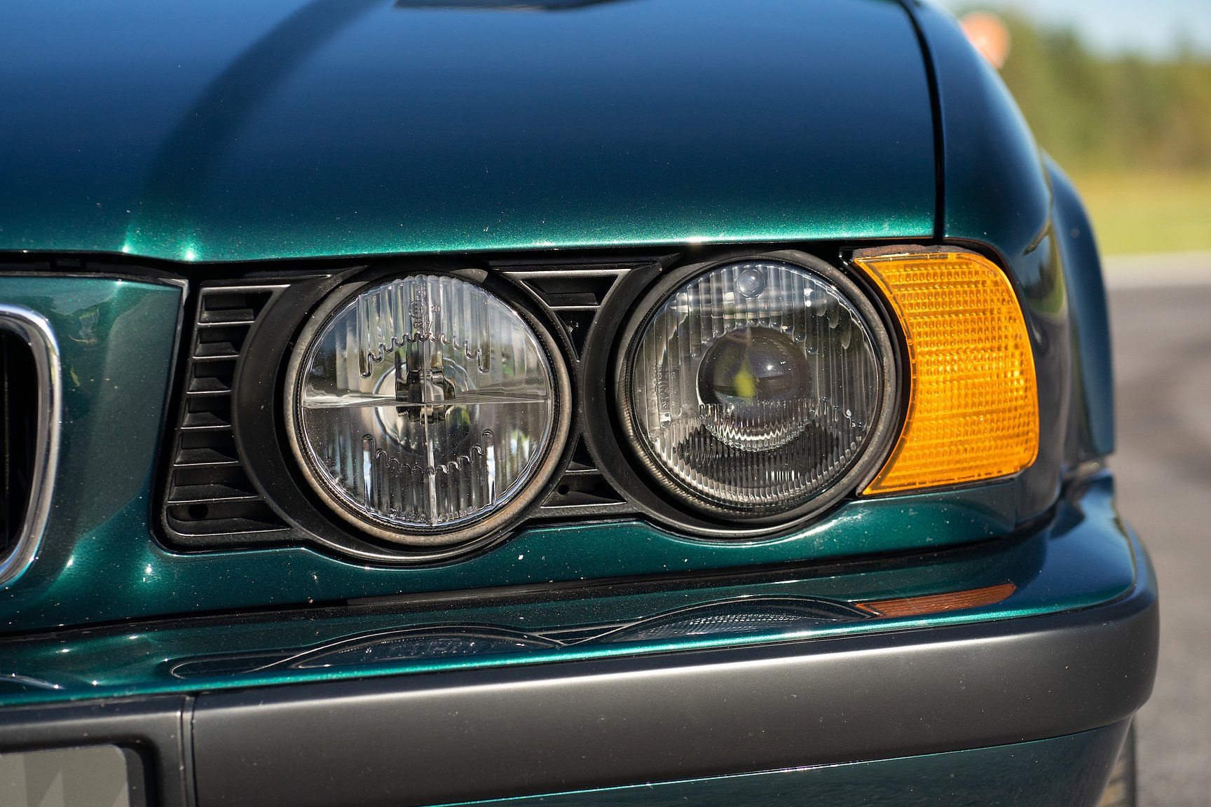 Exterior image of 1995 BMW 540i Touring - NO RESERVE (23)