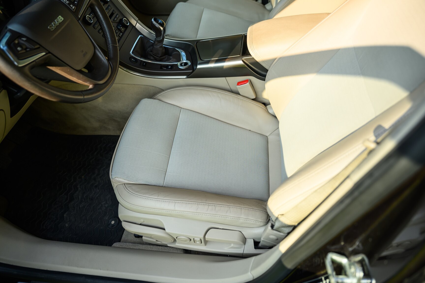 Interior image of 2011 SAAB 9-5 Biopower