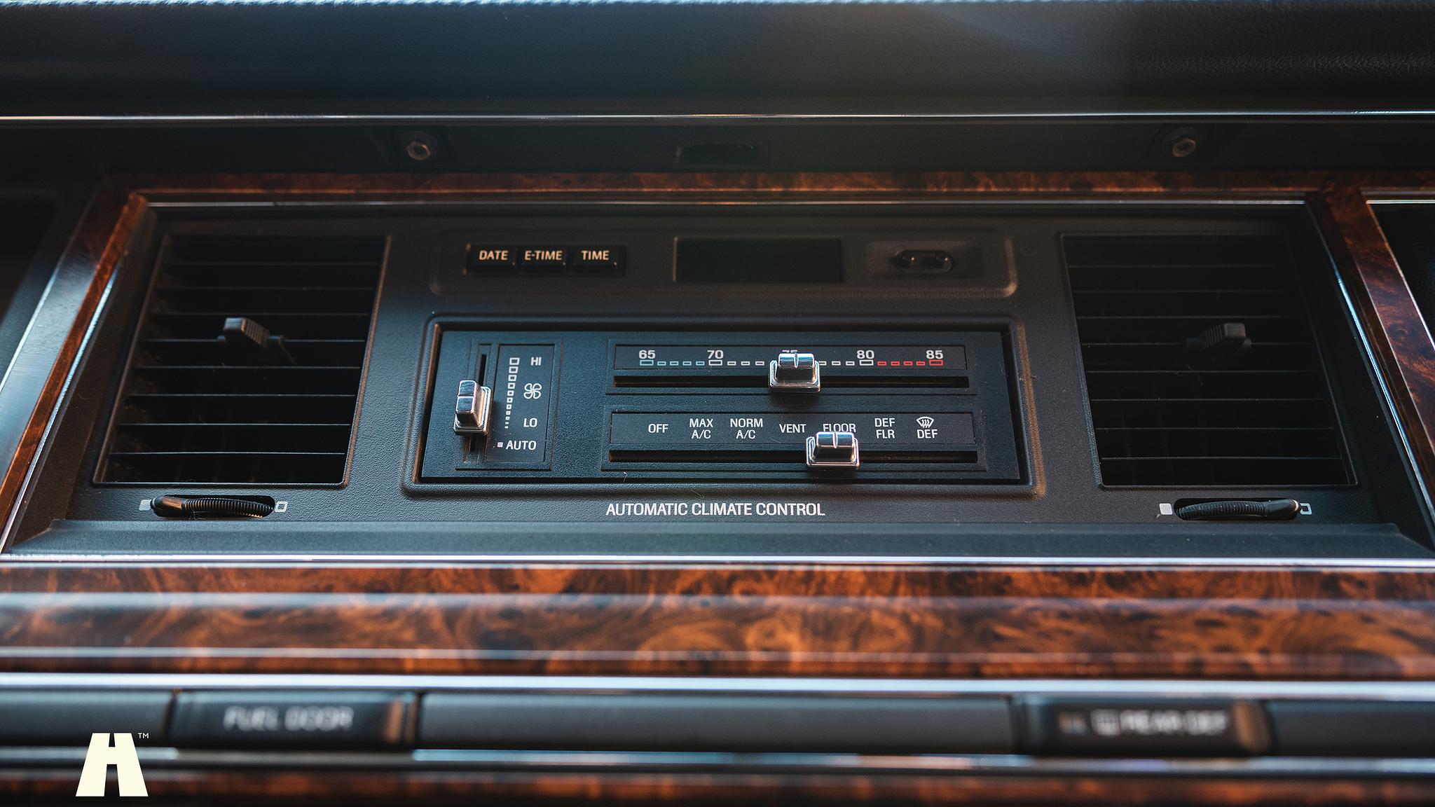 Interiörbild 1992 Lincoln Town Car Limousine 