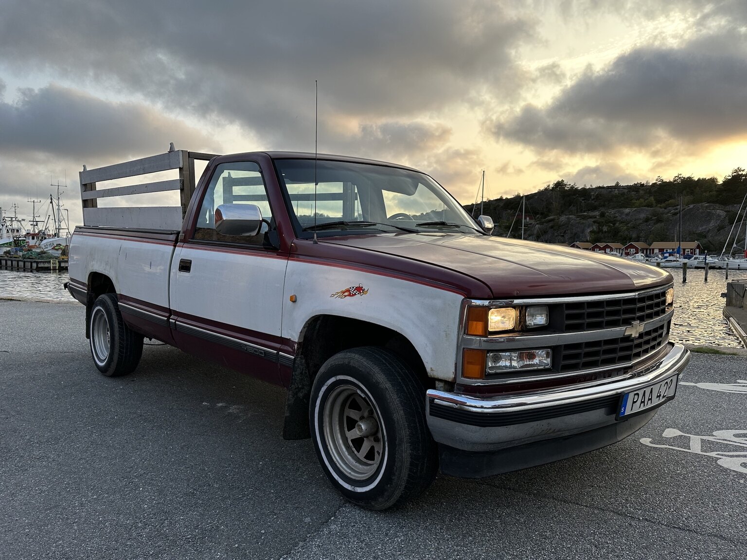 Exterior image of 1989 Chevrolet C1500 Silverado