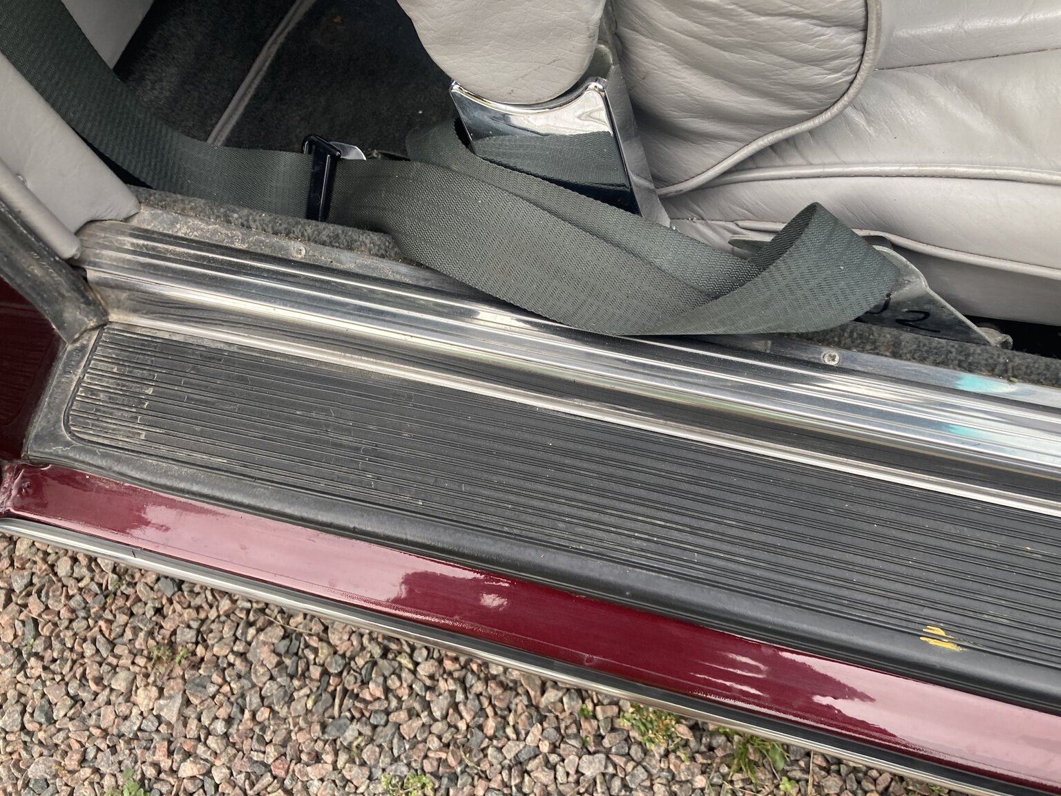 Interior image of 1973 Mercedes-Benz 450 SLC (41)