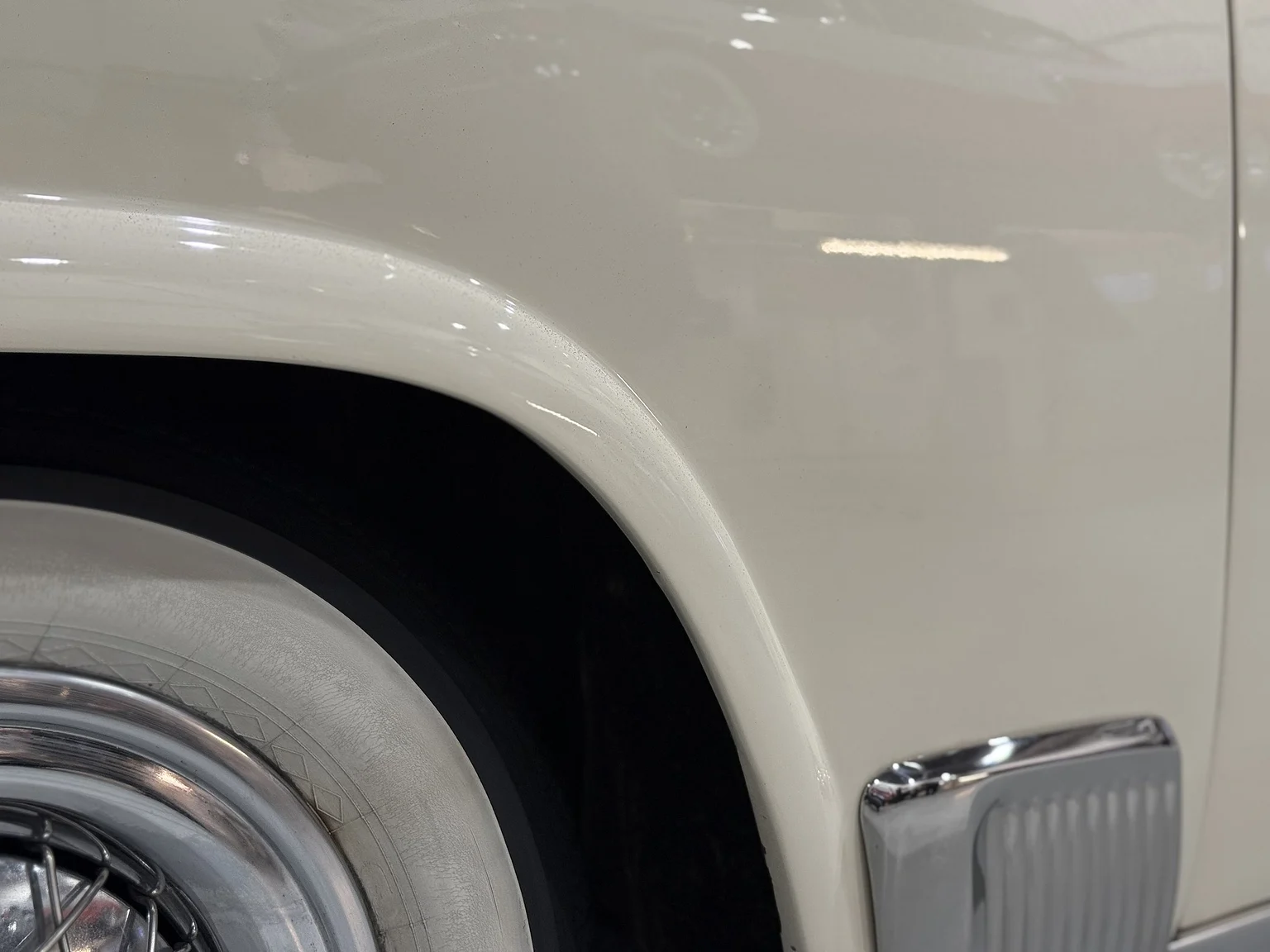 Exteriörbild på 1956 Ford Fairlane Sunliner V8 5.1 (45)