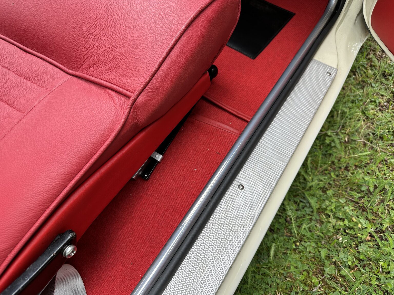 Interior image of 1964 Volvo P 1800 S