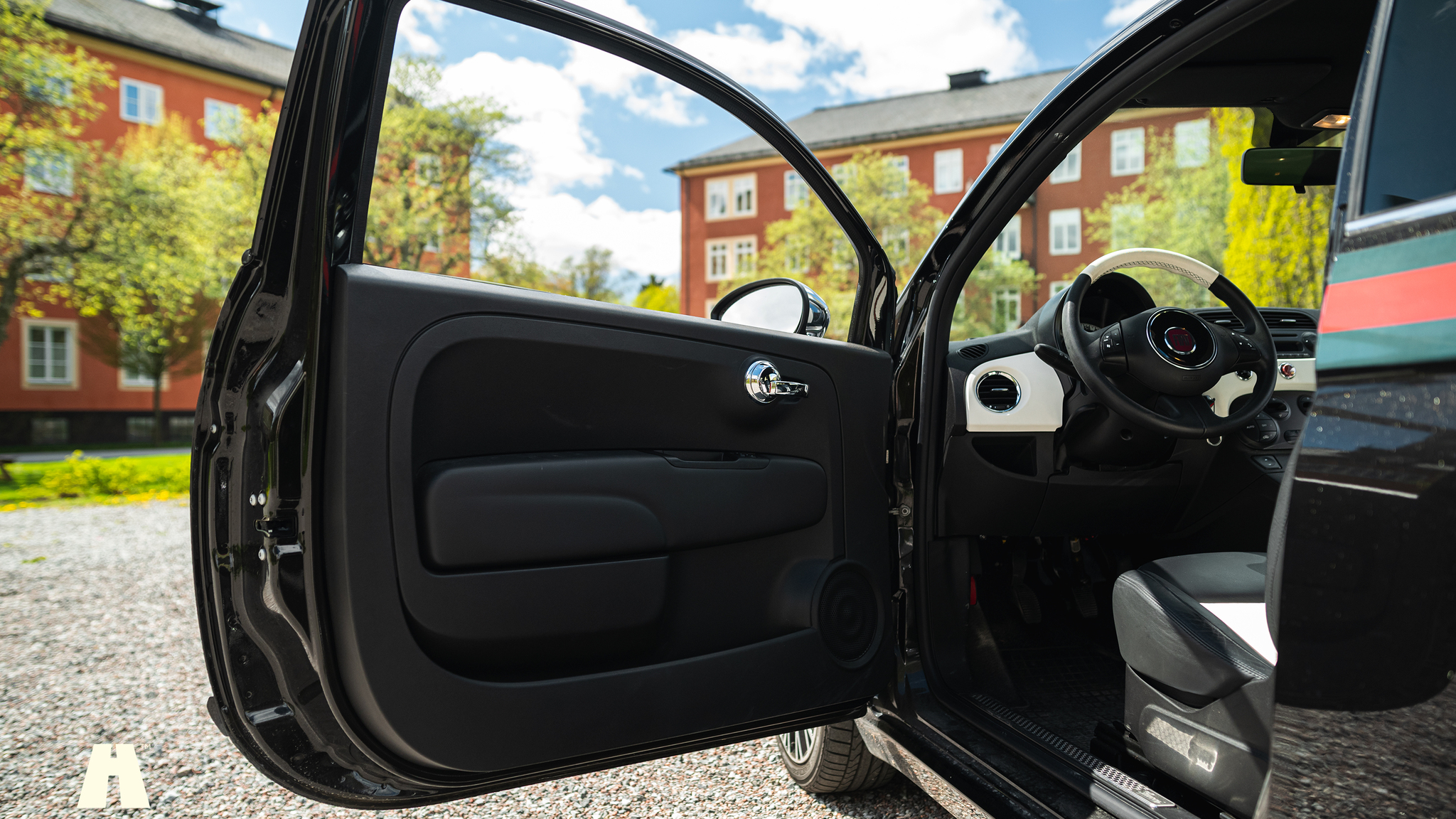 Interior image of 2012 FIAT 500 GUCCI