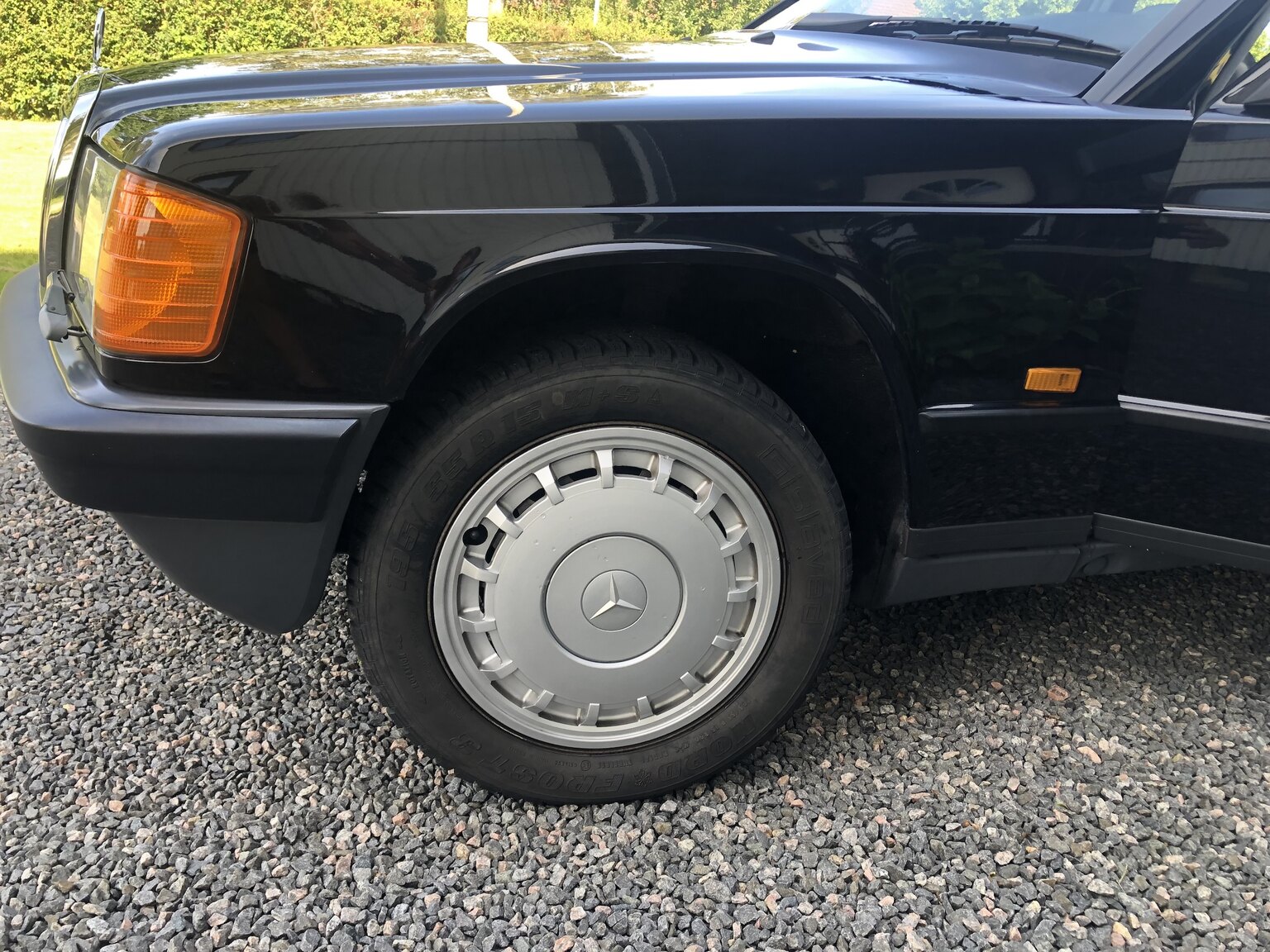 Aussenfoto 1986 Mercedes-Benz 190E