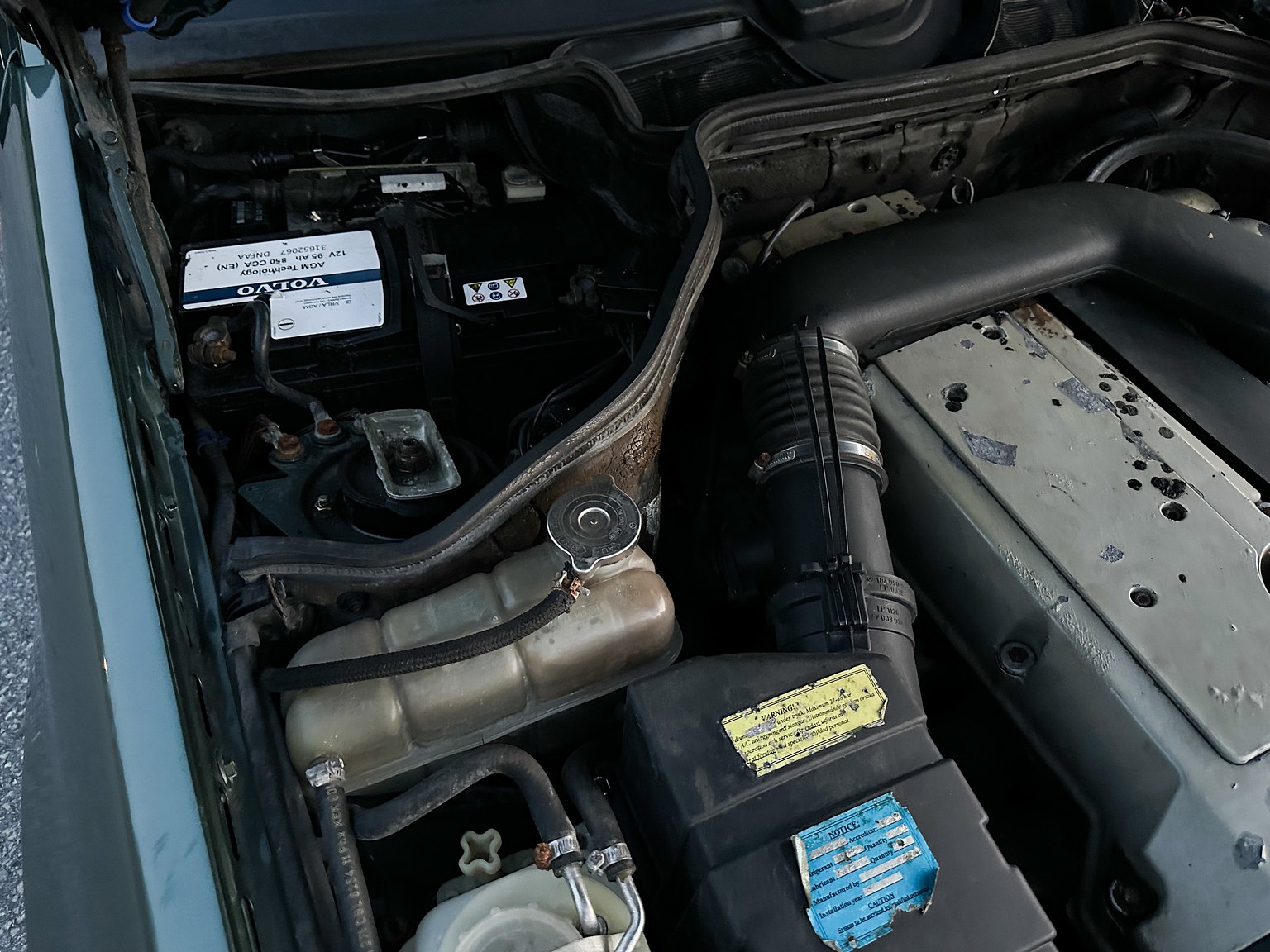 Image of 1996 MERCEDES-BENZ E 320 T mechanics