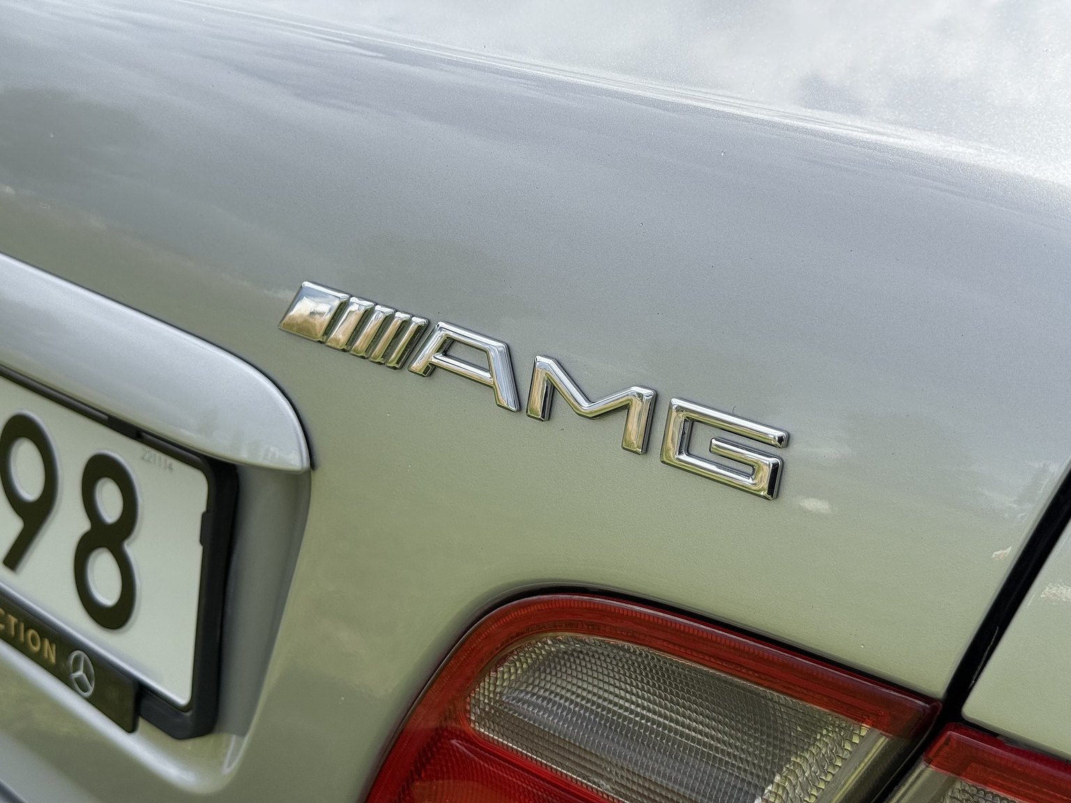 Exterior image of 2000 Mercedes-Benz CLK 55 AMG Coupé