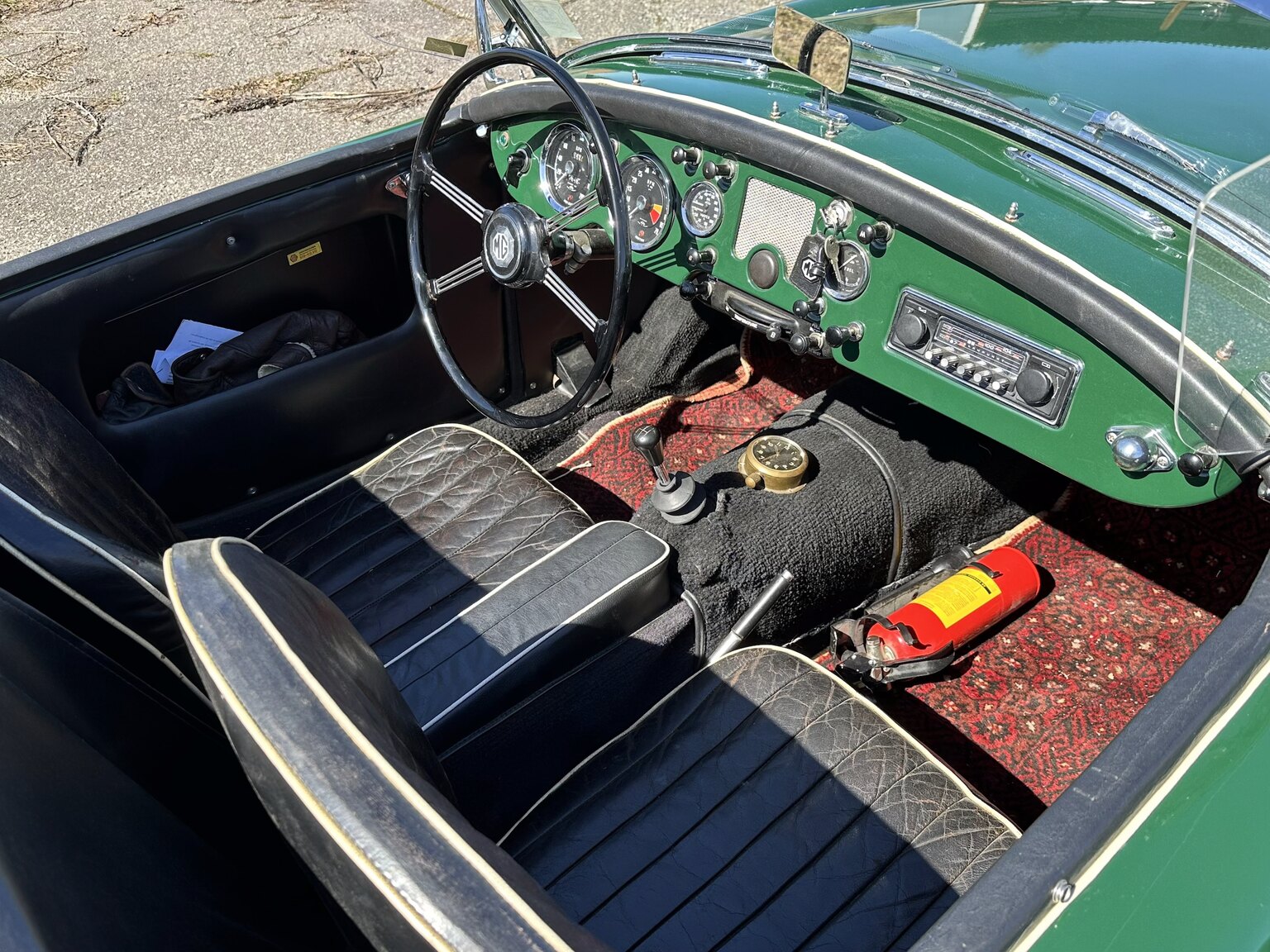 Interior image of 1957 MGA Roadster (2)
