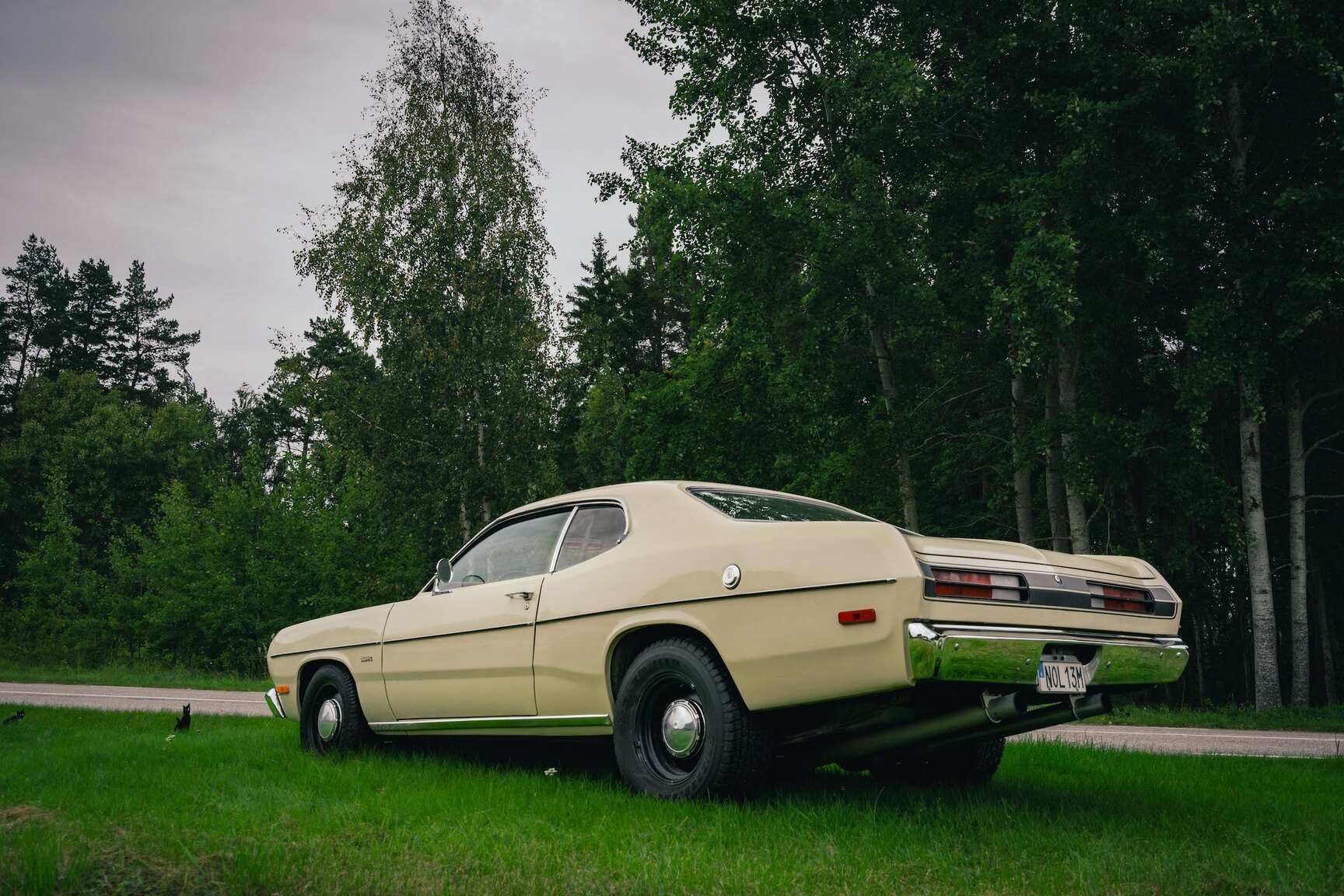 Exteriörbild på 1972 Plymouth Duster 360 (3)