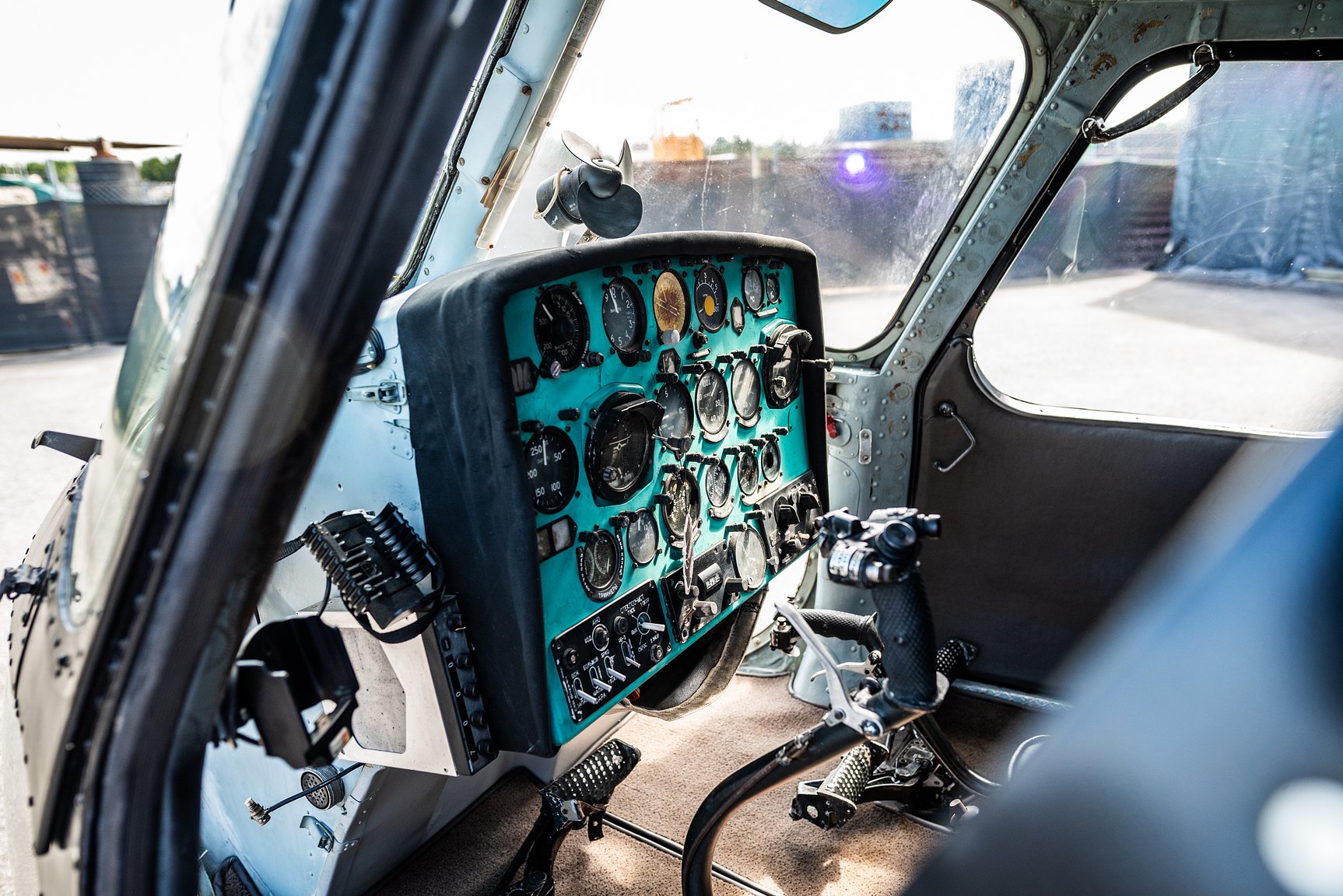 Interiörbild 1974 MIL Mi-2